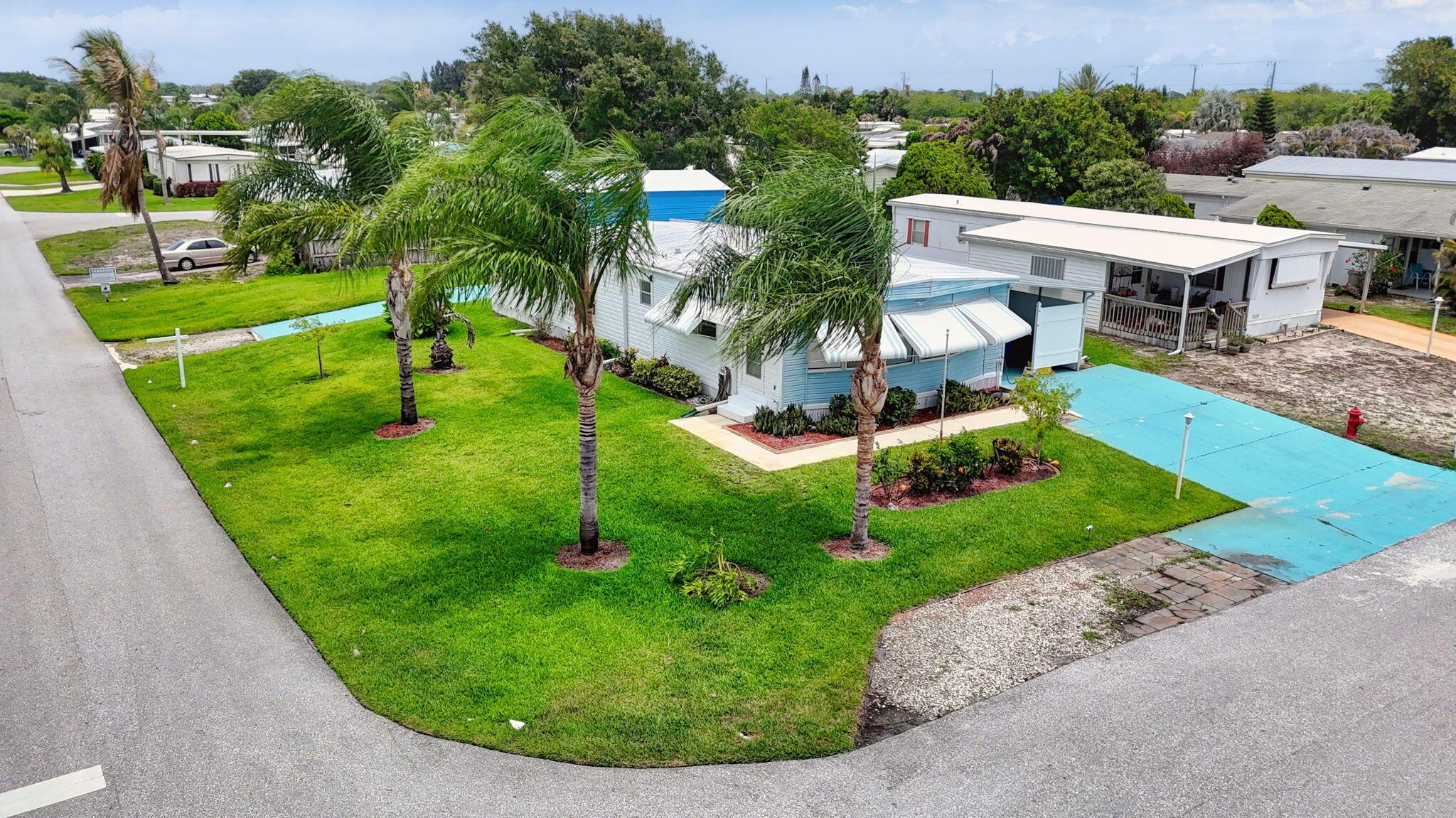 7102 SE Bluebird Circle, Hobe Sound, FL 33455, Hobe Sound - Photo 2