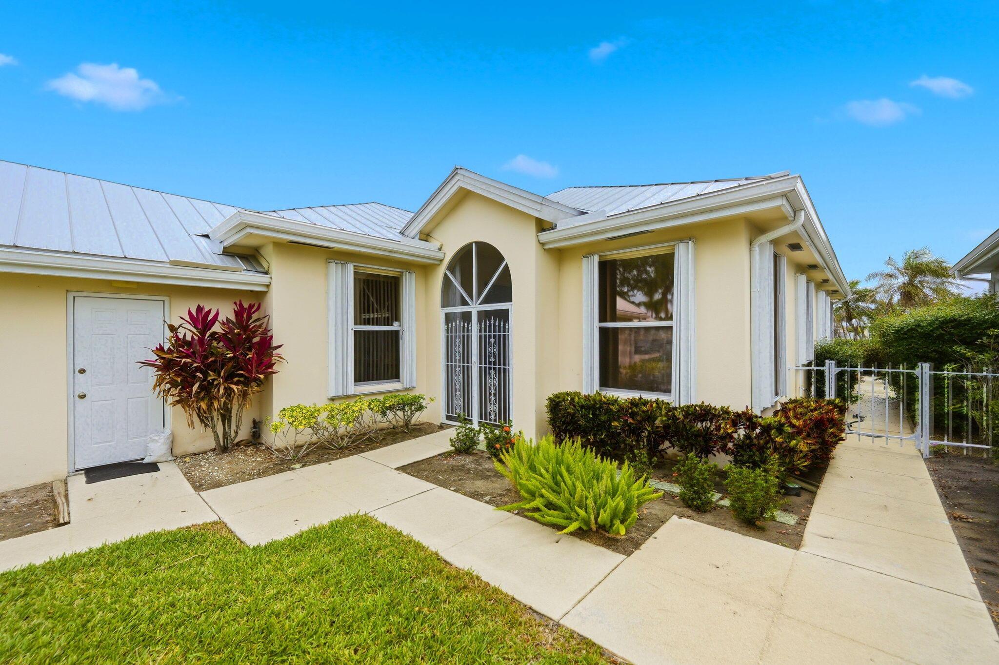 2860 SW Brighton Way, Palm City, FL 34990, Palm City - Photo 4