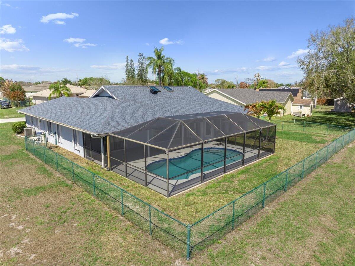 1902 SE Gaskins Circle, Port St. Lucie, FL 34952, Port St. Lucie - Photo 3