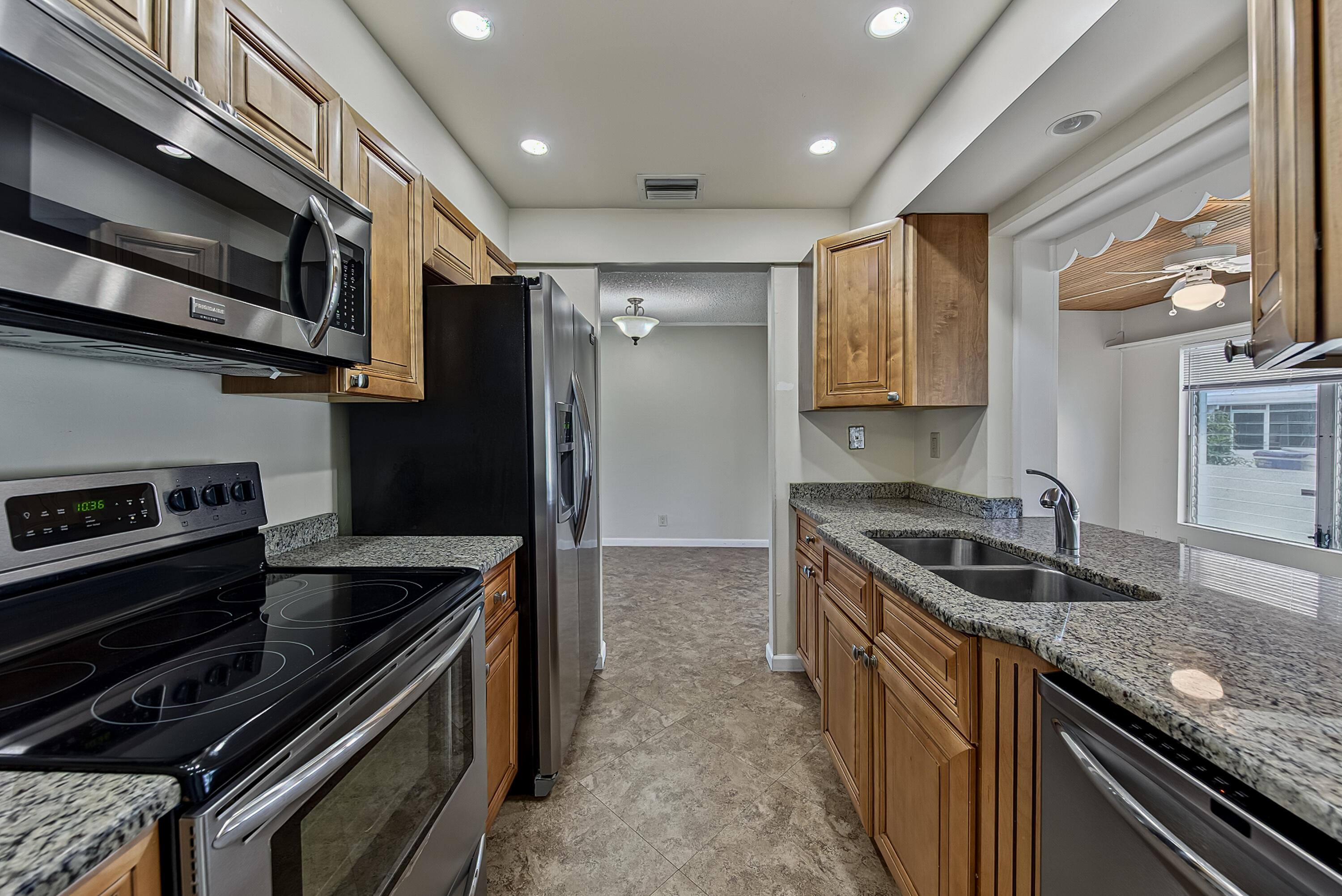 2581 E Golf Boulevard, Pompano Beach, FL 33064, Pompano Beach