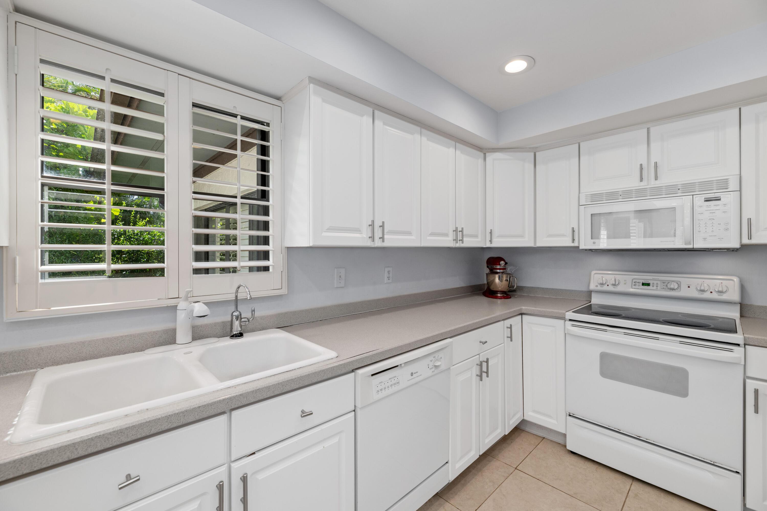 13362 Polo Road W B102, Wellington, FL 33414, Wellington - Photo 5