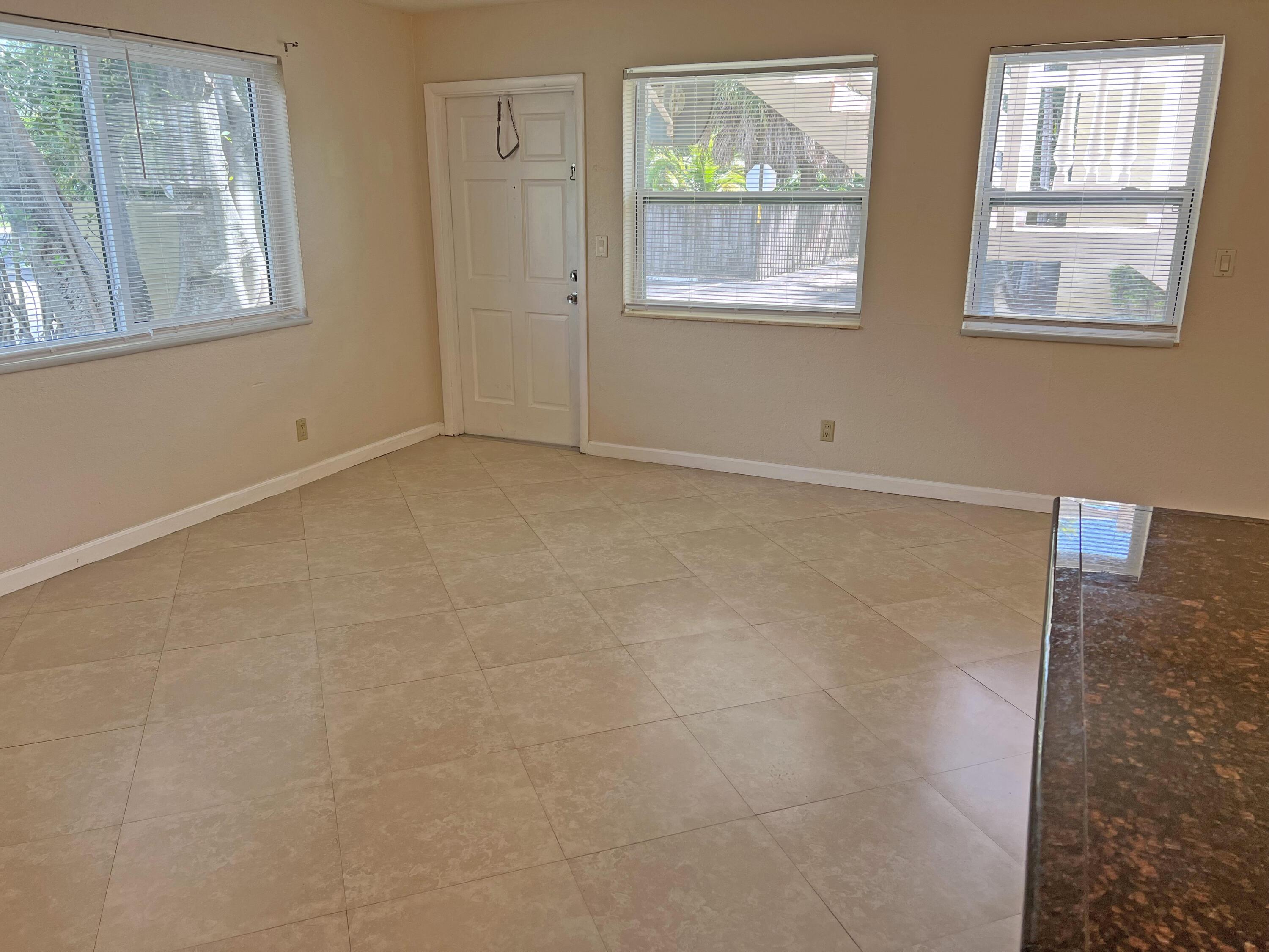 4050 NE 12th Terrace 15-1, Oakland Park, FL 33334, Oakland Park - Photo 5