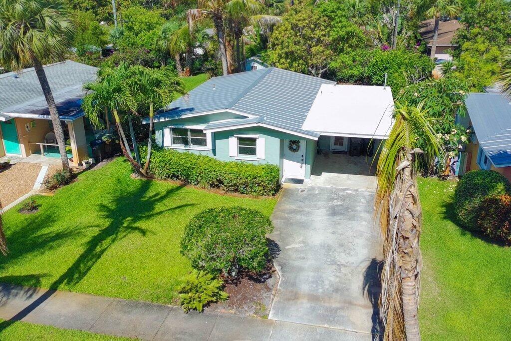 262 SE Monterey Avenue, Stuart, FL 34996, Stuart - Photo 4