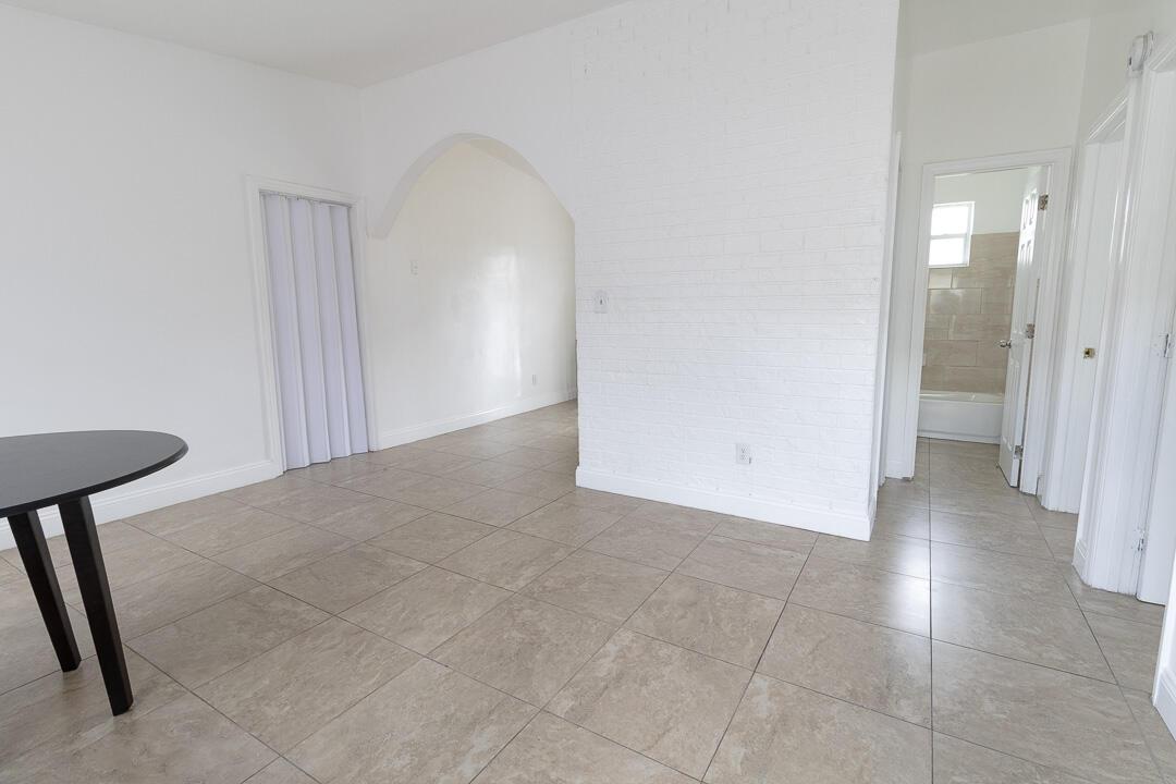 630 NW 15th Terrace 1-2, Fort Lauderdale, FL 33311, Fort Lauderdale - Photo 5
