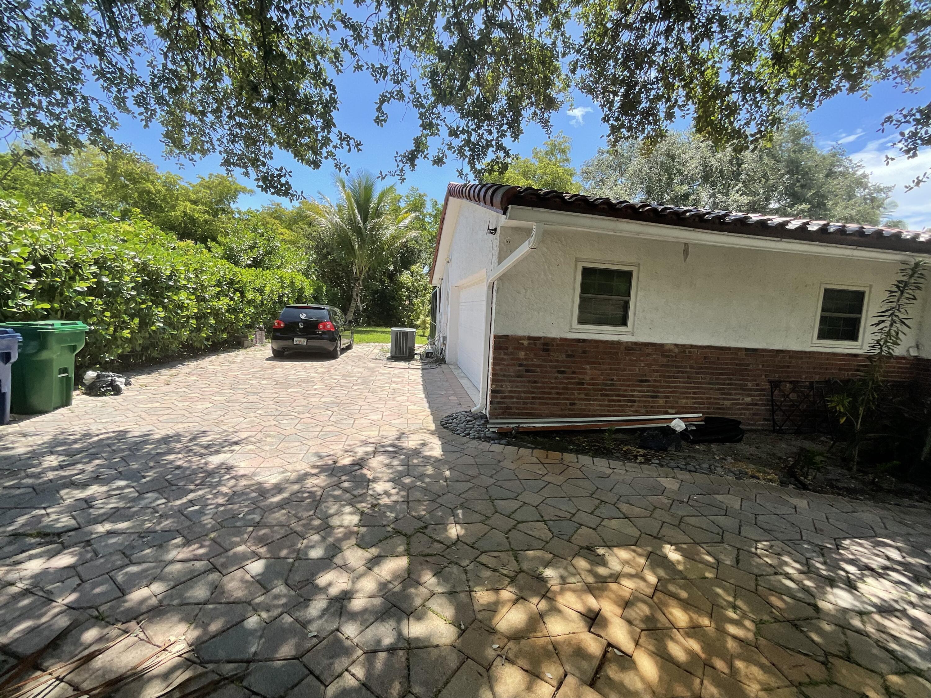 3205 NW 87th Avenue, Coral Springs, FL 33065, Coral Springs - Photo 4