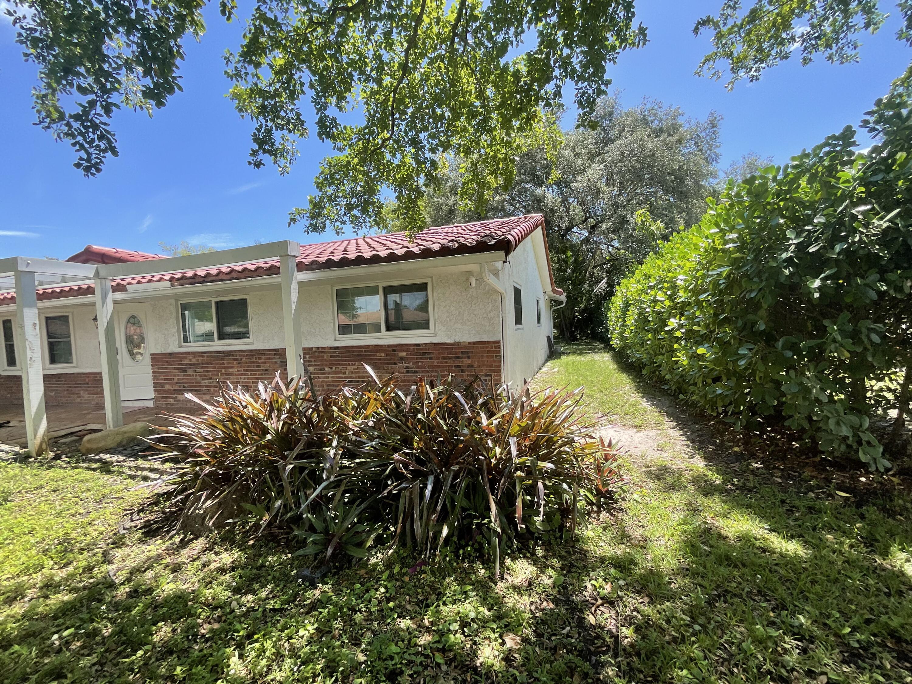 3205 NW 87th Avenue, Coral Springs, FL 33065, Coral Springs - Photo 5