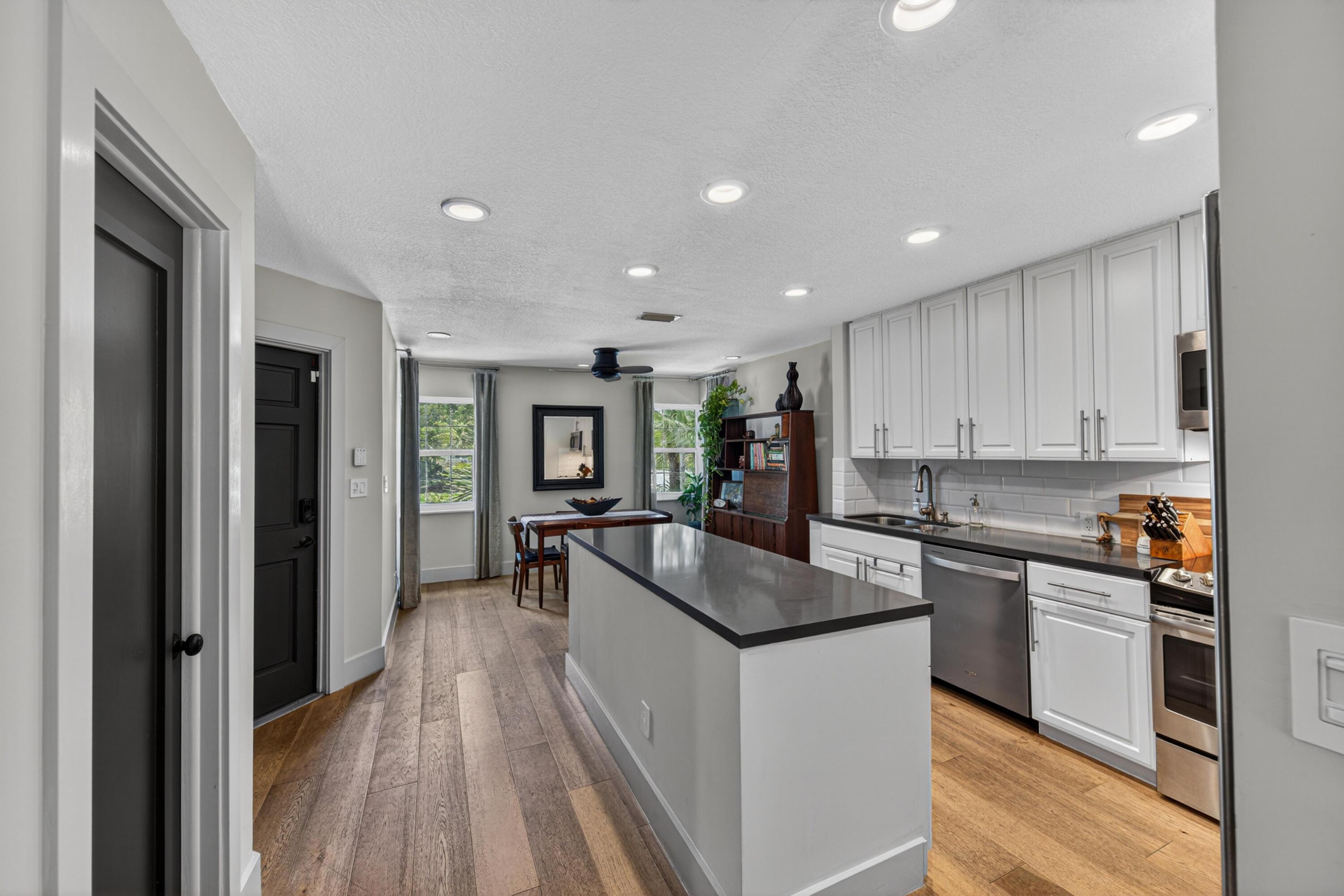 200 NE 17th Court Unit 801, Fort Lauderdale, FL 33305, Fort Lauderdale - Photo 5