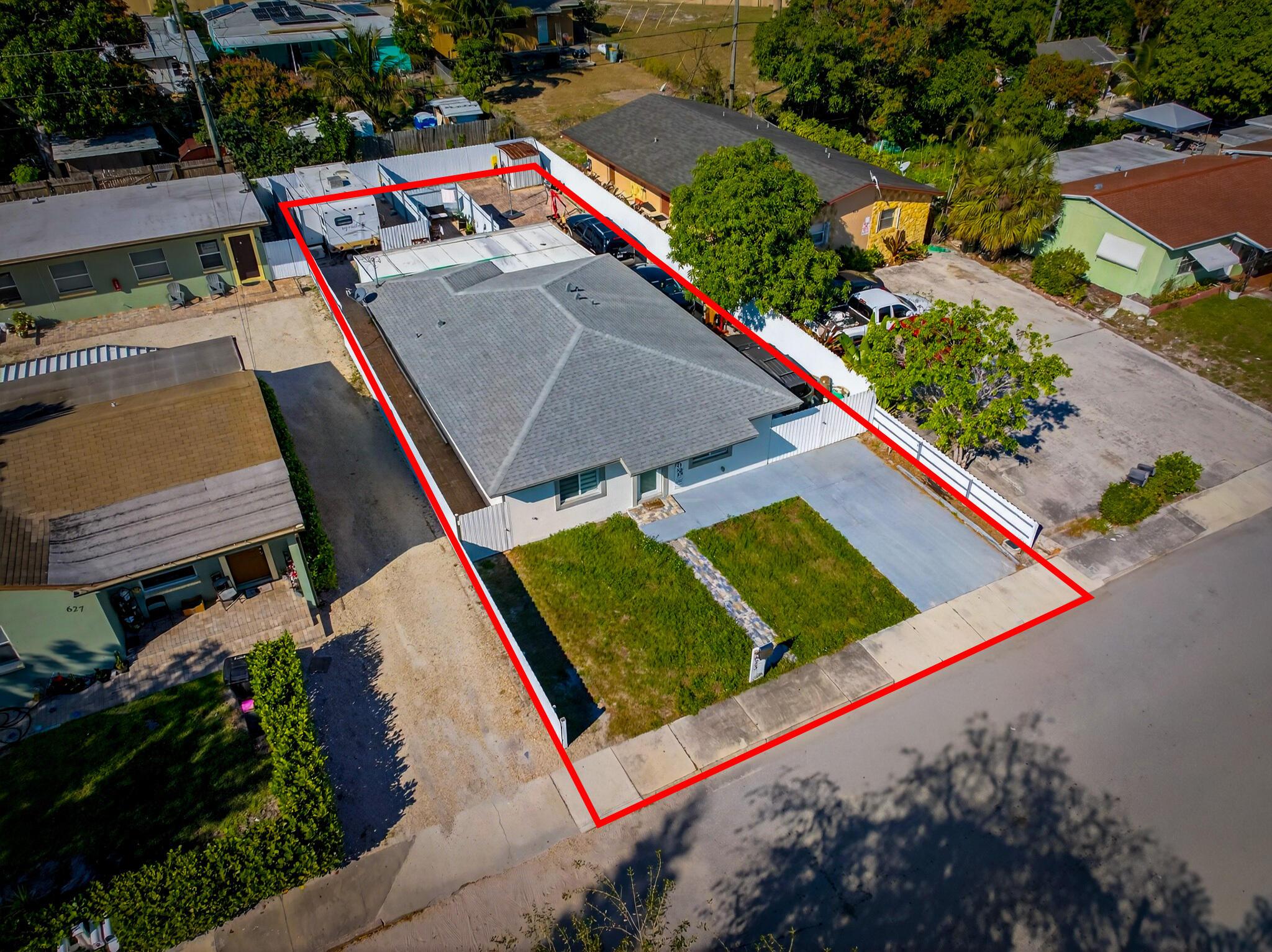 623 S Pine Street, Lake Worth Beach, FL 33460, Lake Worth Beach - Photo 3