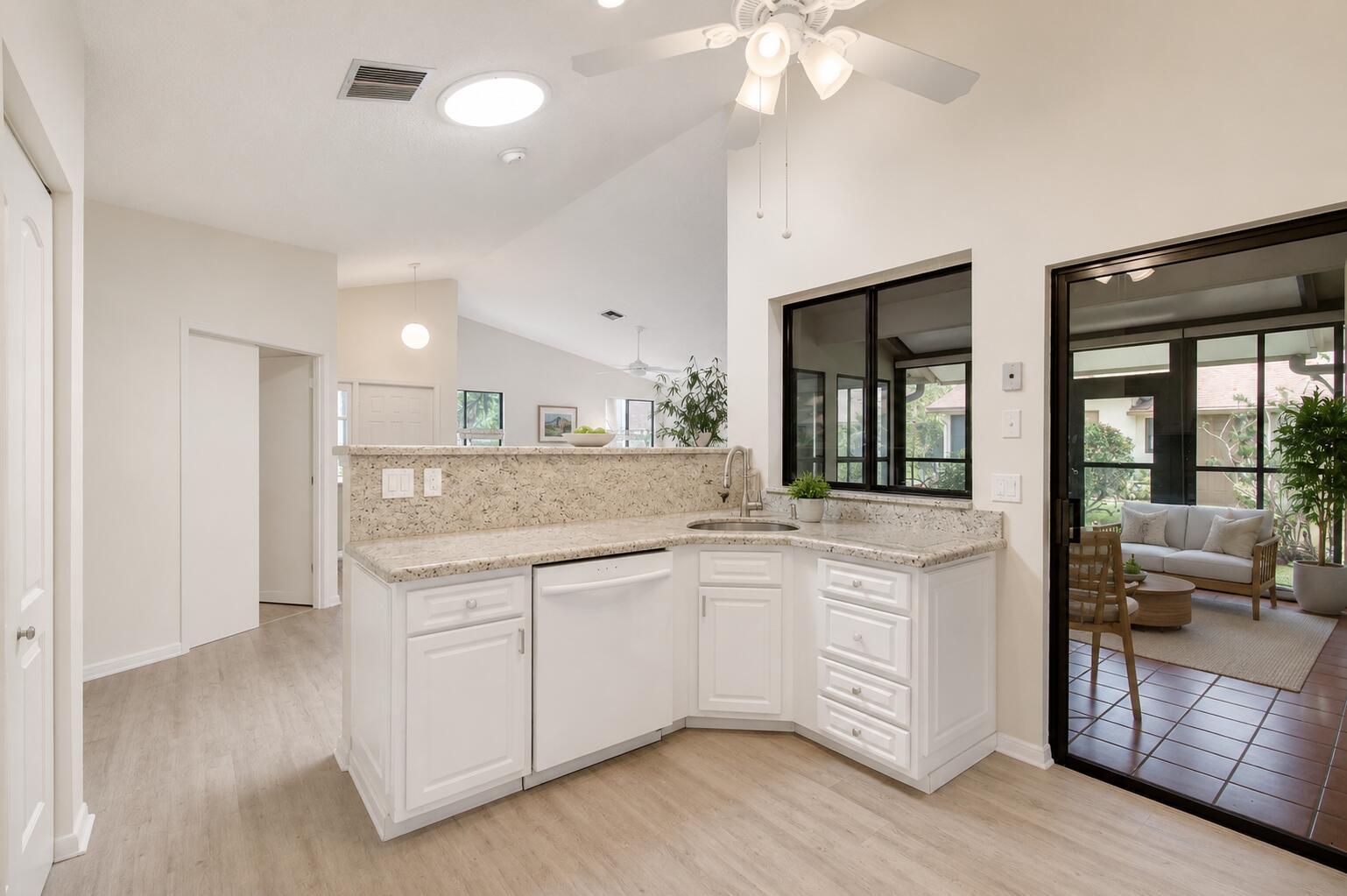 1320 NW 29th Avenue D, Delray Beach, FL 33445, Delray Beach - Photo 5