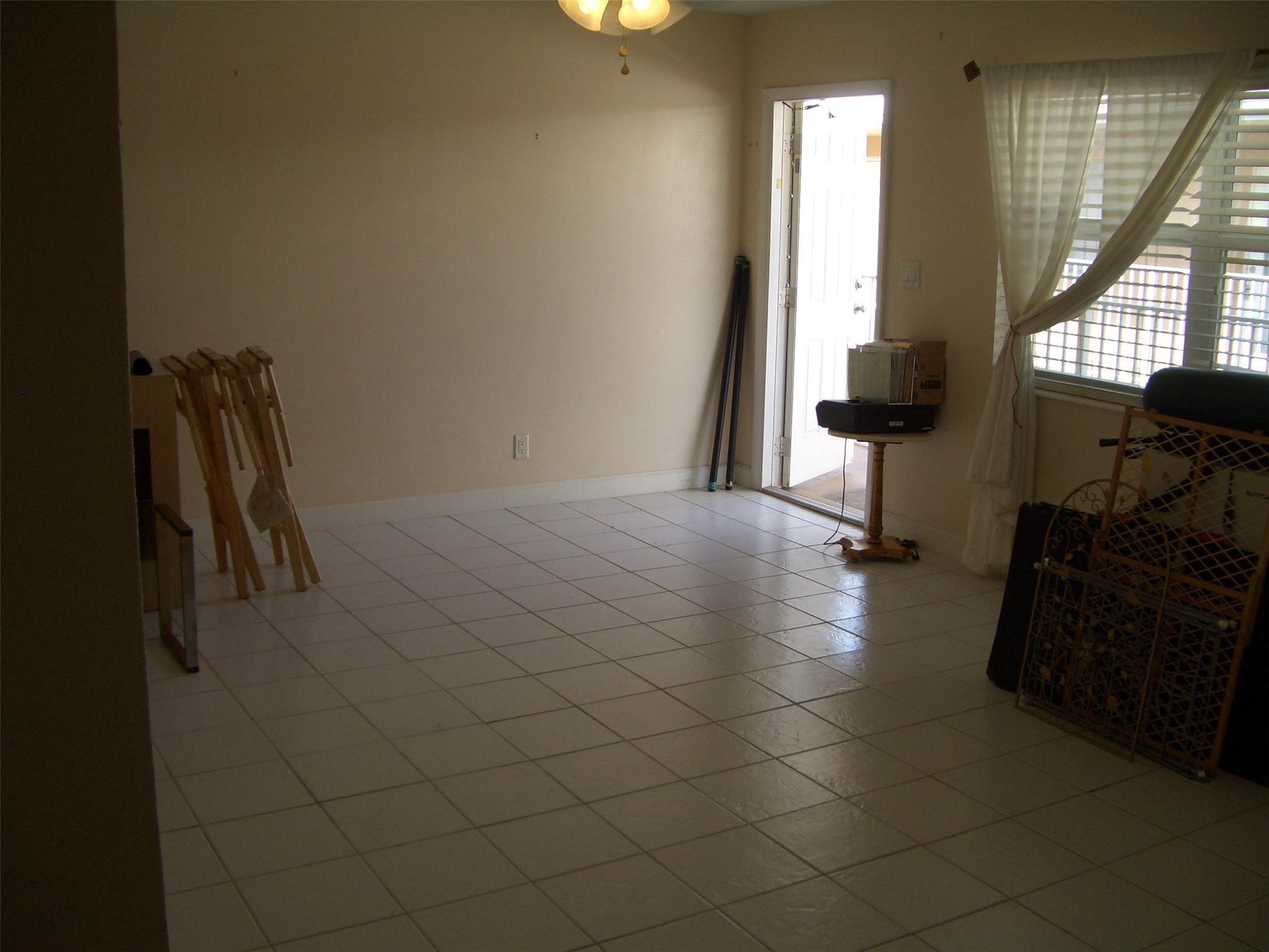 2737 NE 28th Street 7w, Lighthouse Point, FL 33064, Lighthouse Point - Photo 2