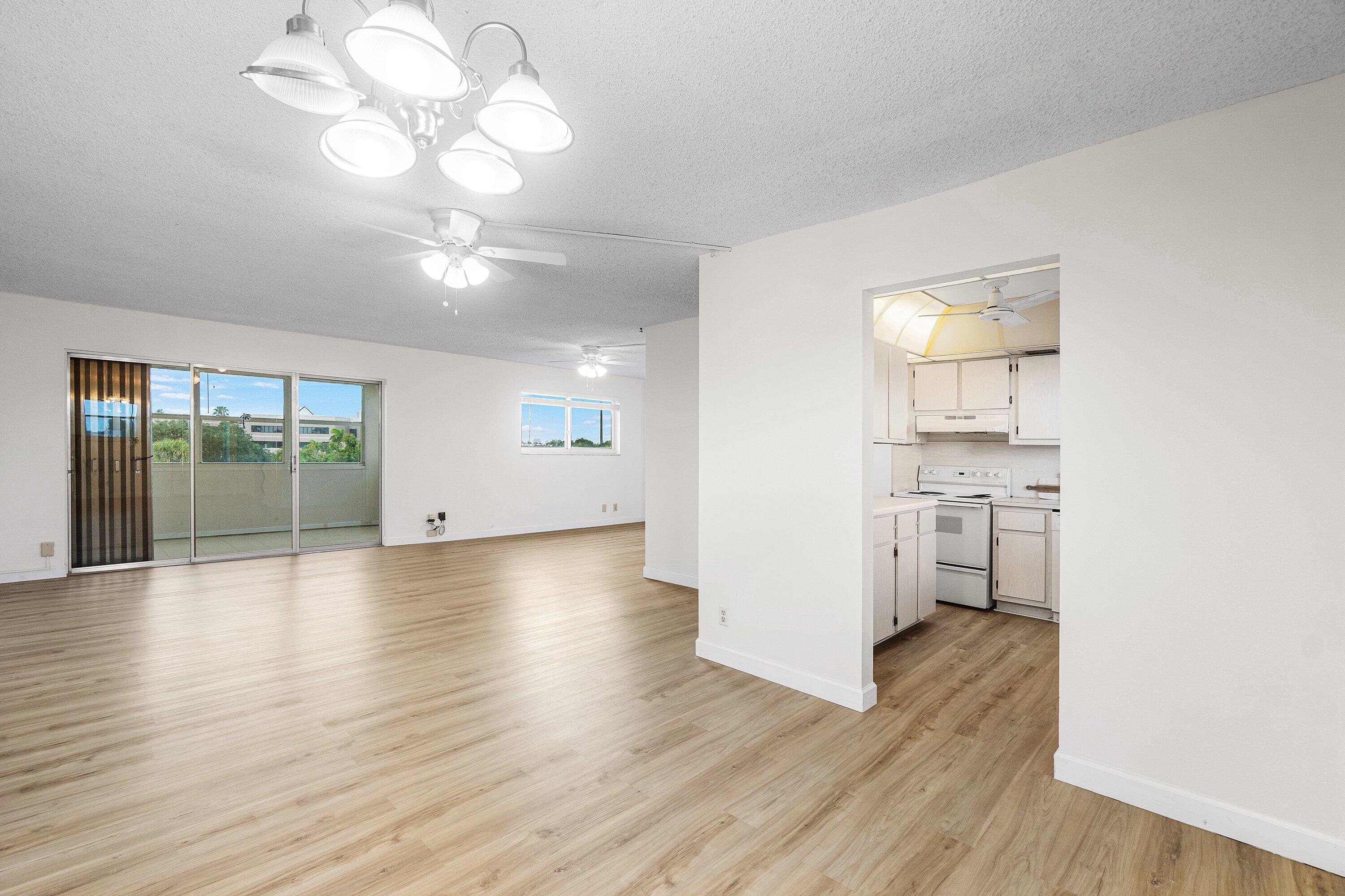 725 Lori Drive 412, Palm Springs, FL 33461, Palm Springs