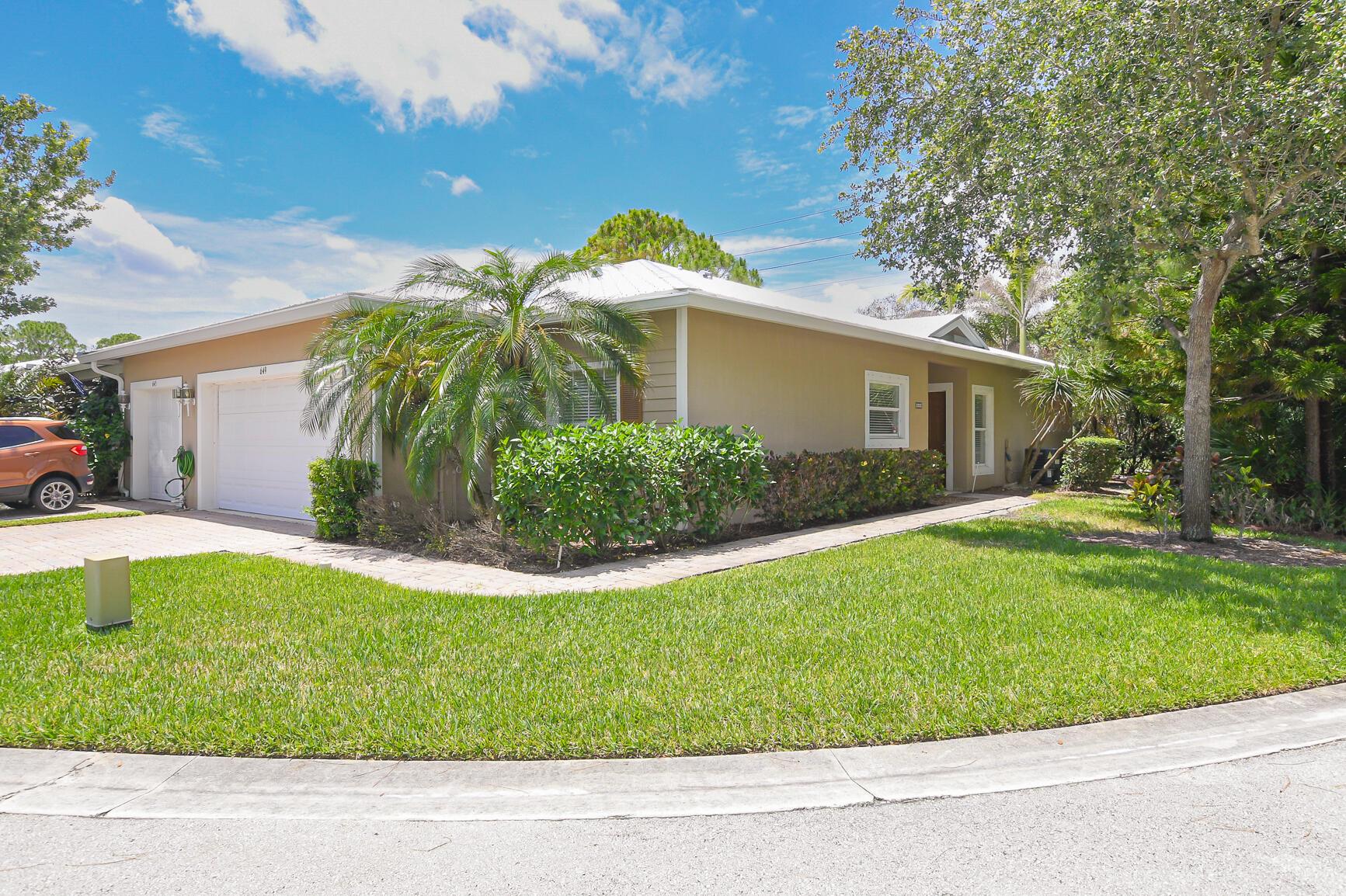 649 NE Bent Paddle Lane, Port St. Lucie, FL 34983, Port St. Lucie - Photo 2
