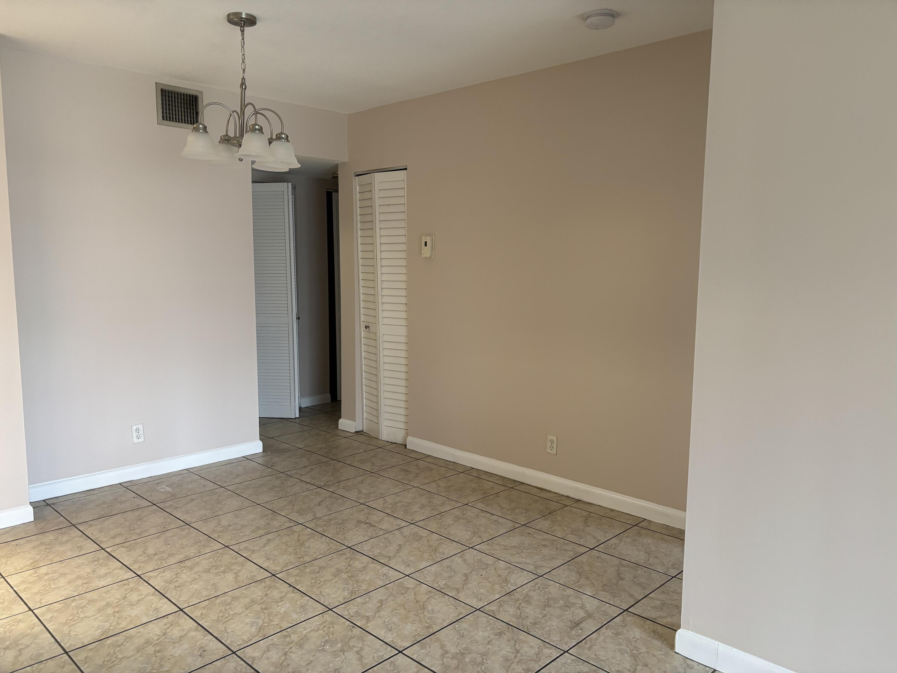 2964 NW 55th Avenue 1d, Lauderhill, FL 33313, Lauderhill - Photo 5