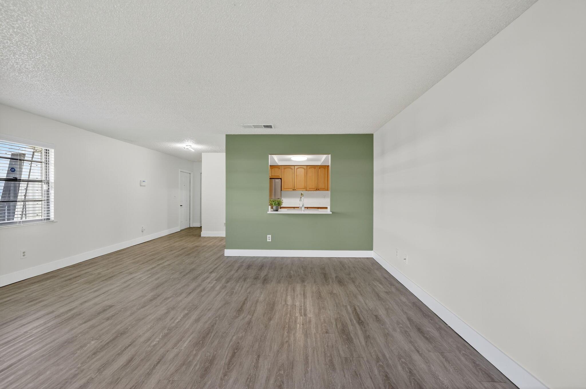 2513 S 17th Street 206, Fort Pierce, FL 34982, Fort Pierce - Photo 4