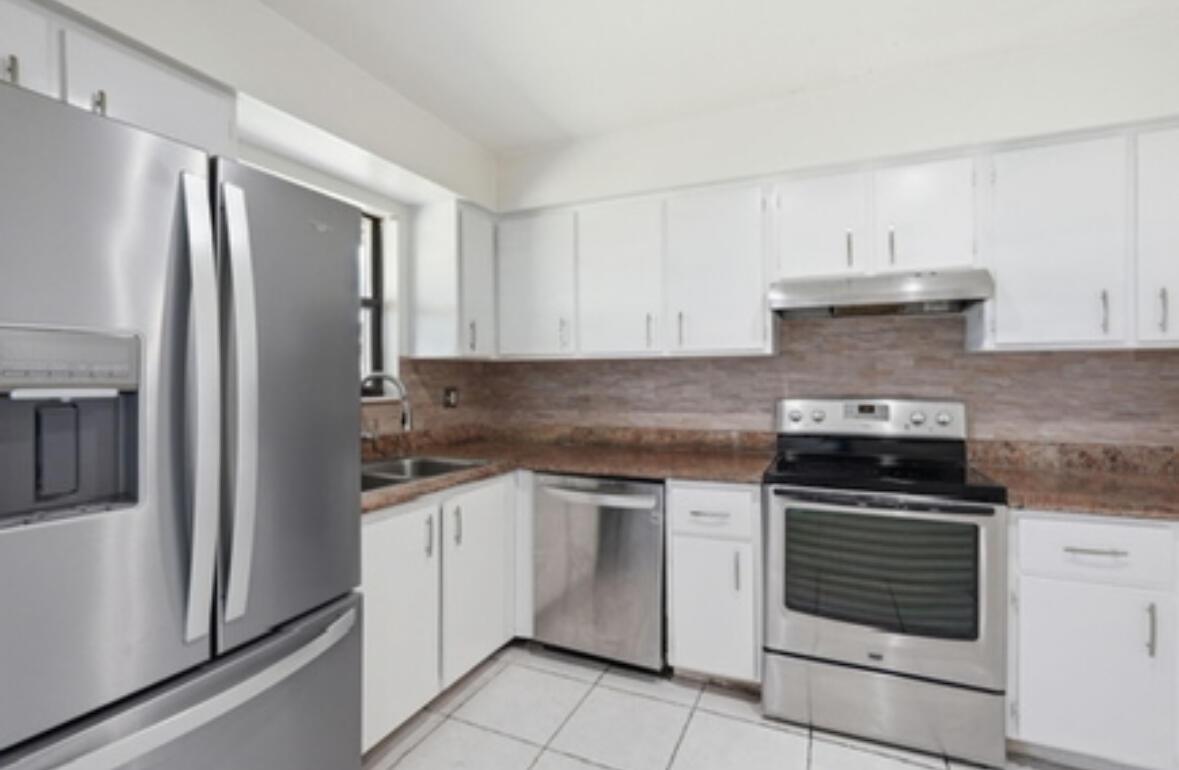 4901 Pier Drive, Greenacres, FL 33463, Greenacres - Photo 5