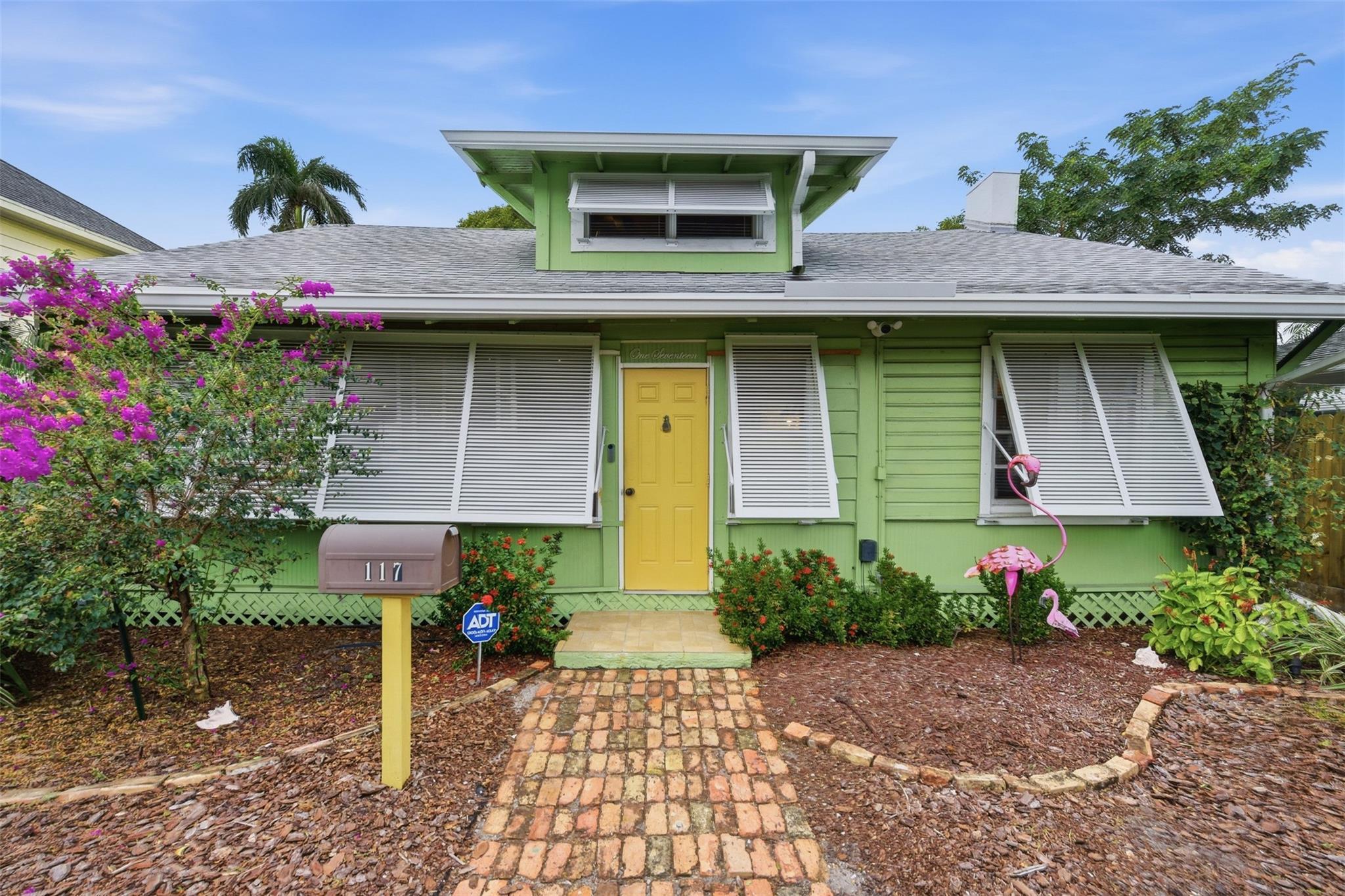 117 S Palmway, Lake Worth Beach, FL 33460, Lake Worth Beach - Photo 2