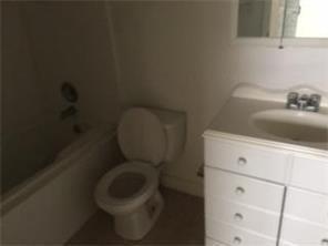 7300 NW 17th Street 318, Plantation, FL 33313, Plantation - Photo 2