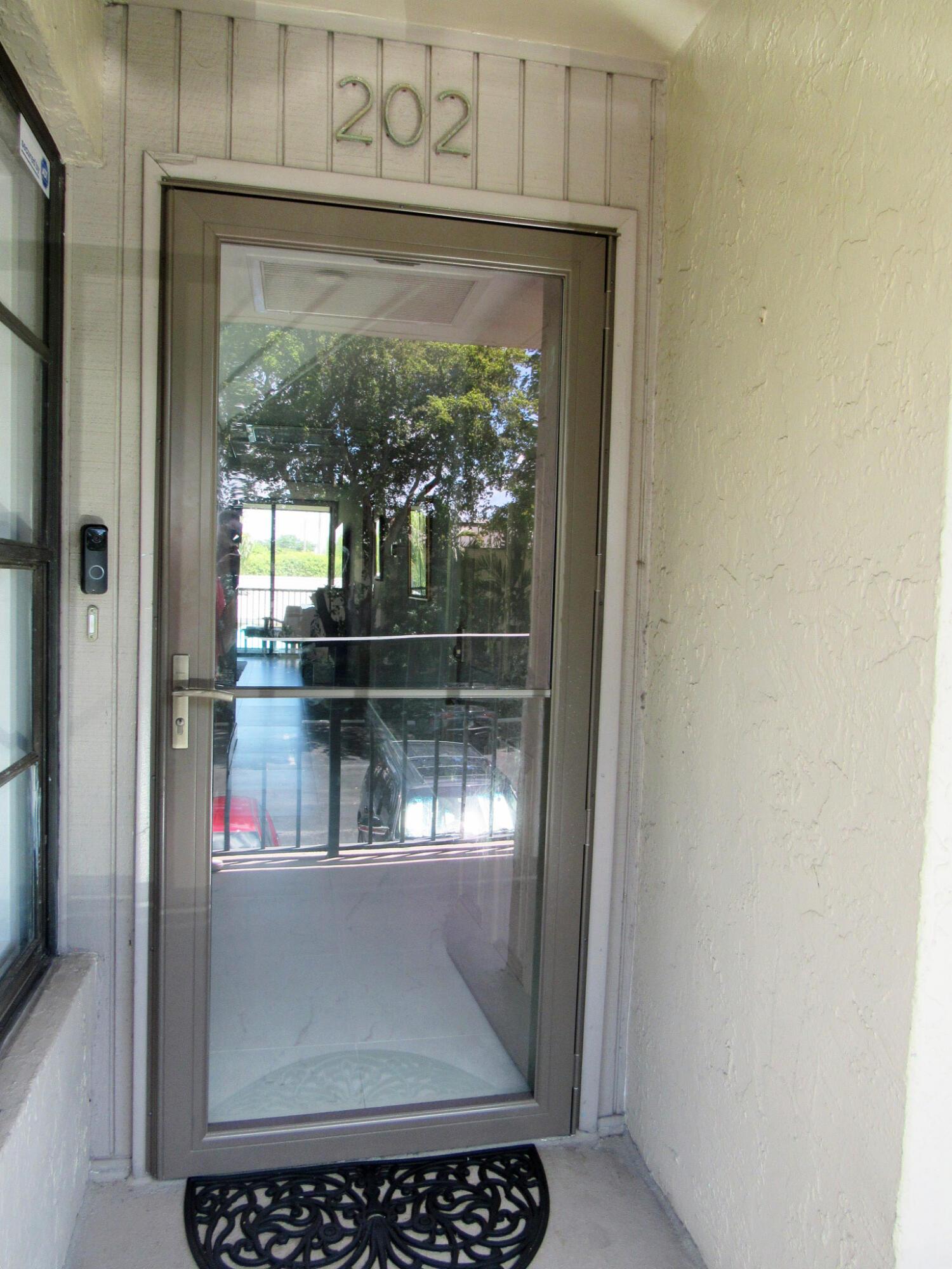 21 Royal Palm Way 2020, Boca Raton, FL 33432, Boca Raton - Photo 4