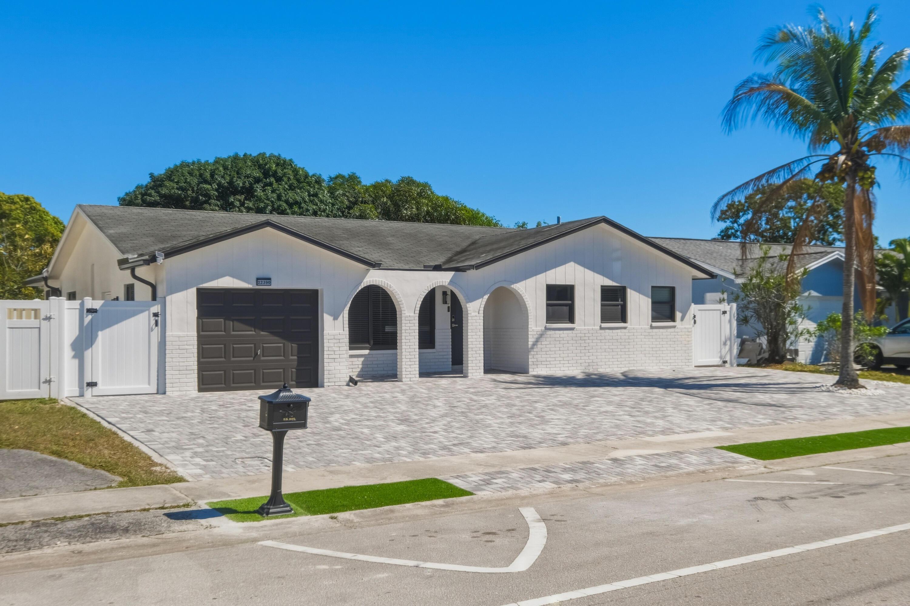 22390 SW 66th Avenue, Boca Raton, FL 33428, Boca Raton - Photo 2