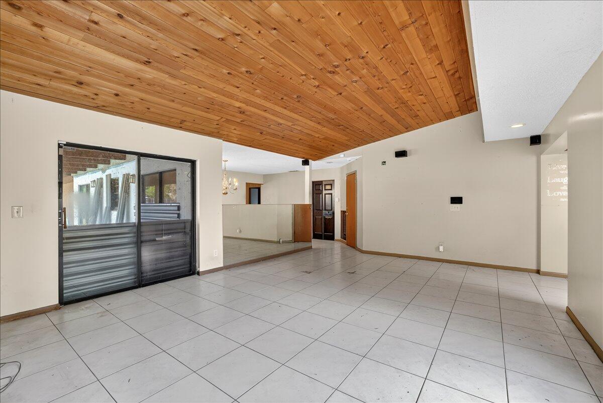 4240 NW 74th Avenue, Lauderhill, FL 33319, Lauderhill - Photo 5