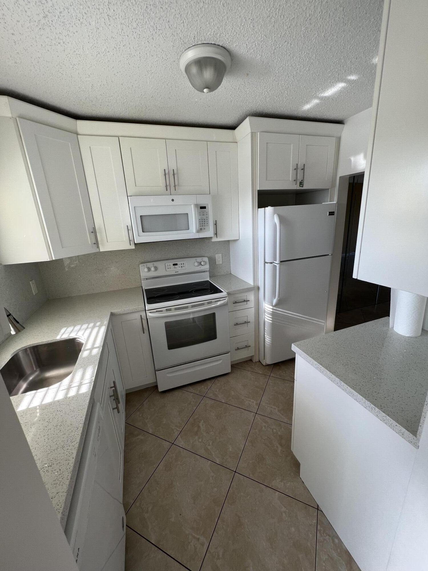 9949 Sandalfoot Boulevard Apt 514, Boca Raton, FL 33428, Boca Raton - Photo 5