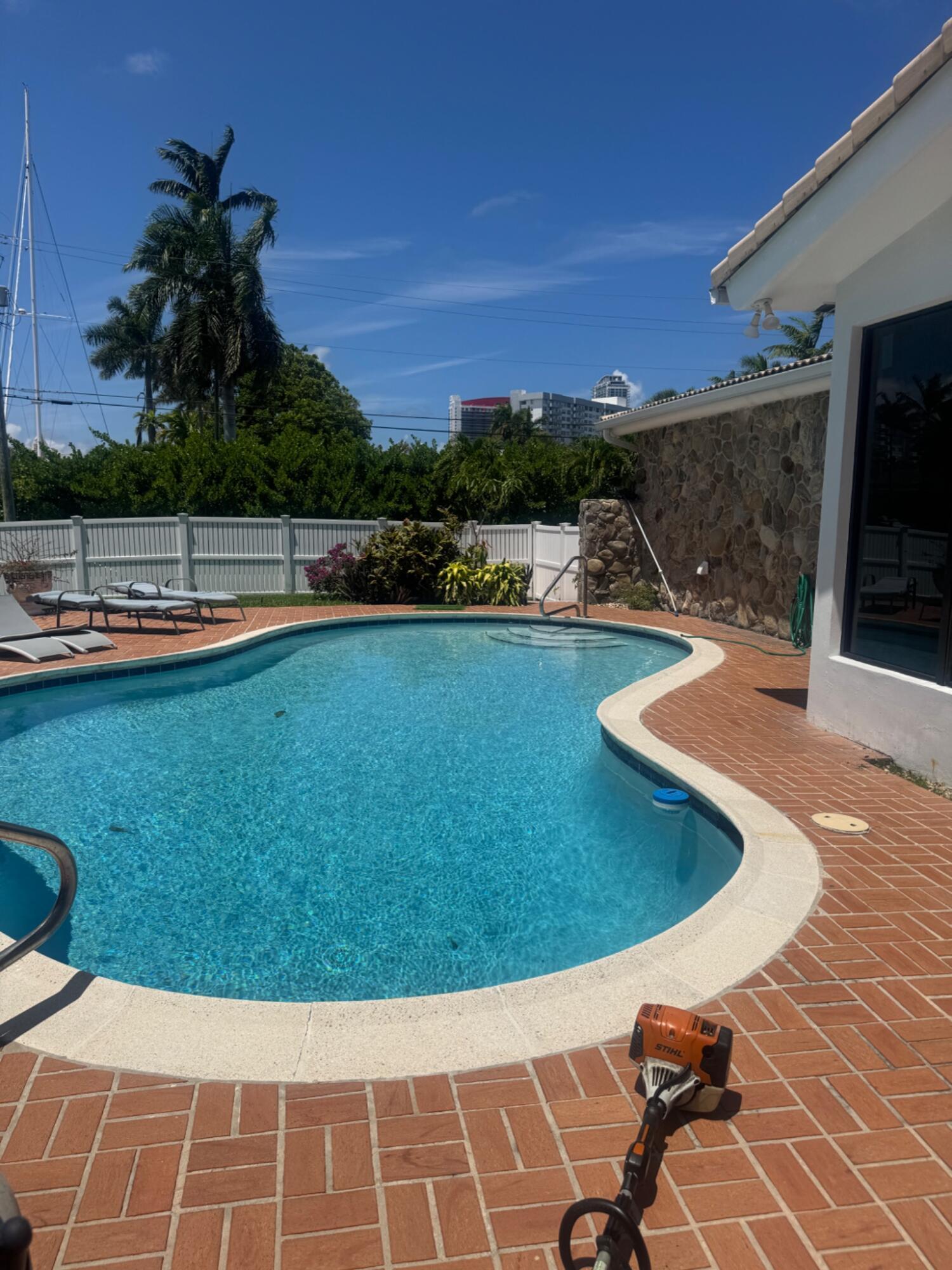 600 Hibiscus Drive, Hallandale Beach, FL 33009, Hallandale Beach - Photo 5