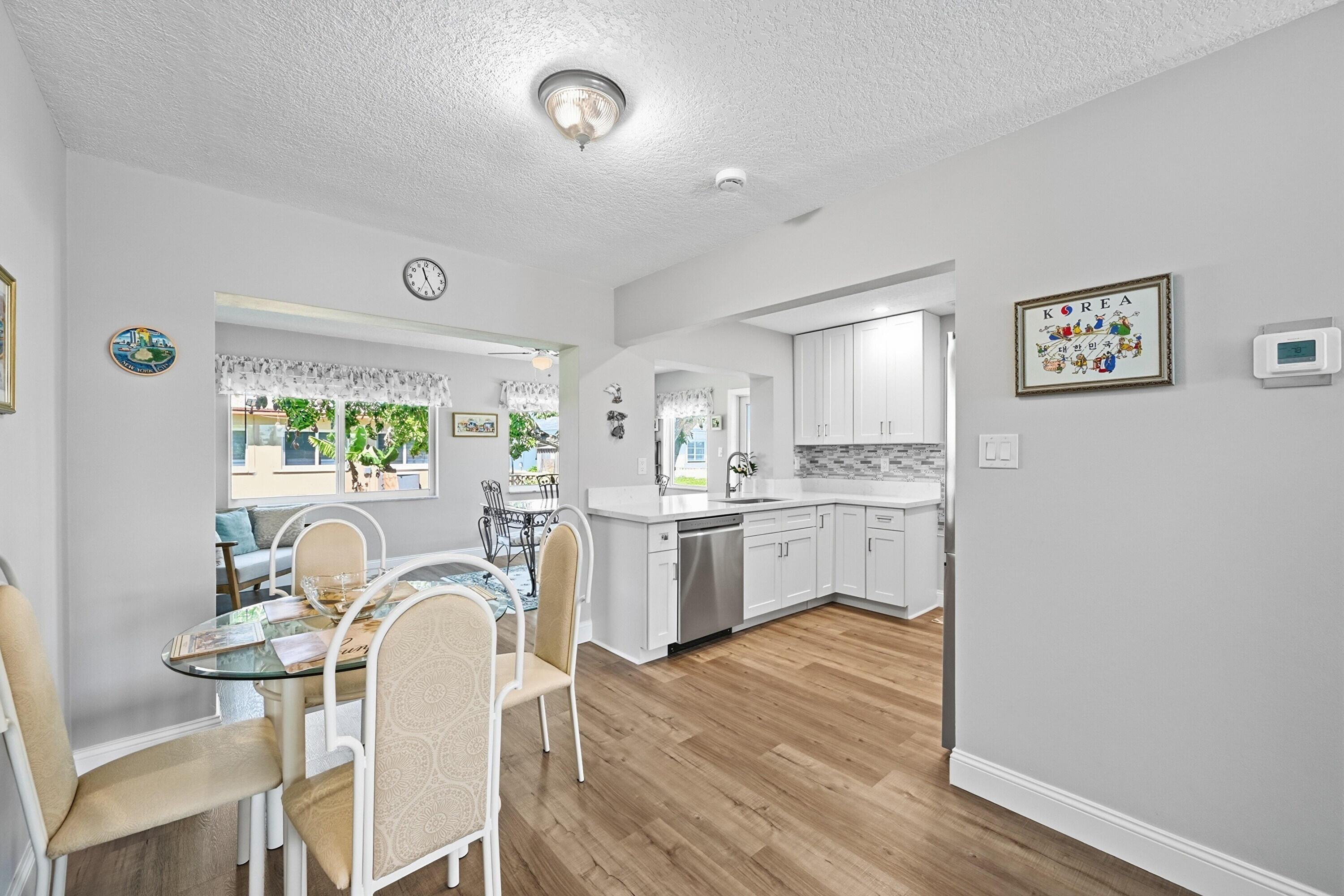 5711 NW 84th Terrace, Tamarac, FL 33321, Tamarac - Photo 5