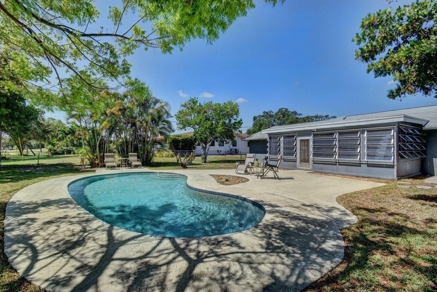 3230 Pebble Beach Drive, Lake Worth, FL 33467, Lake Worth - Photo 3