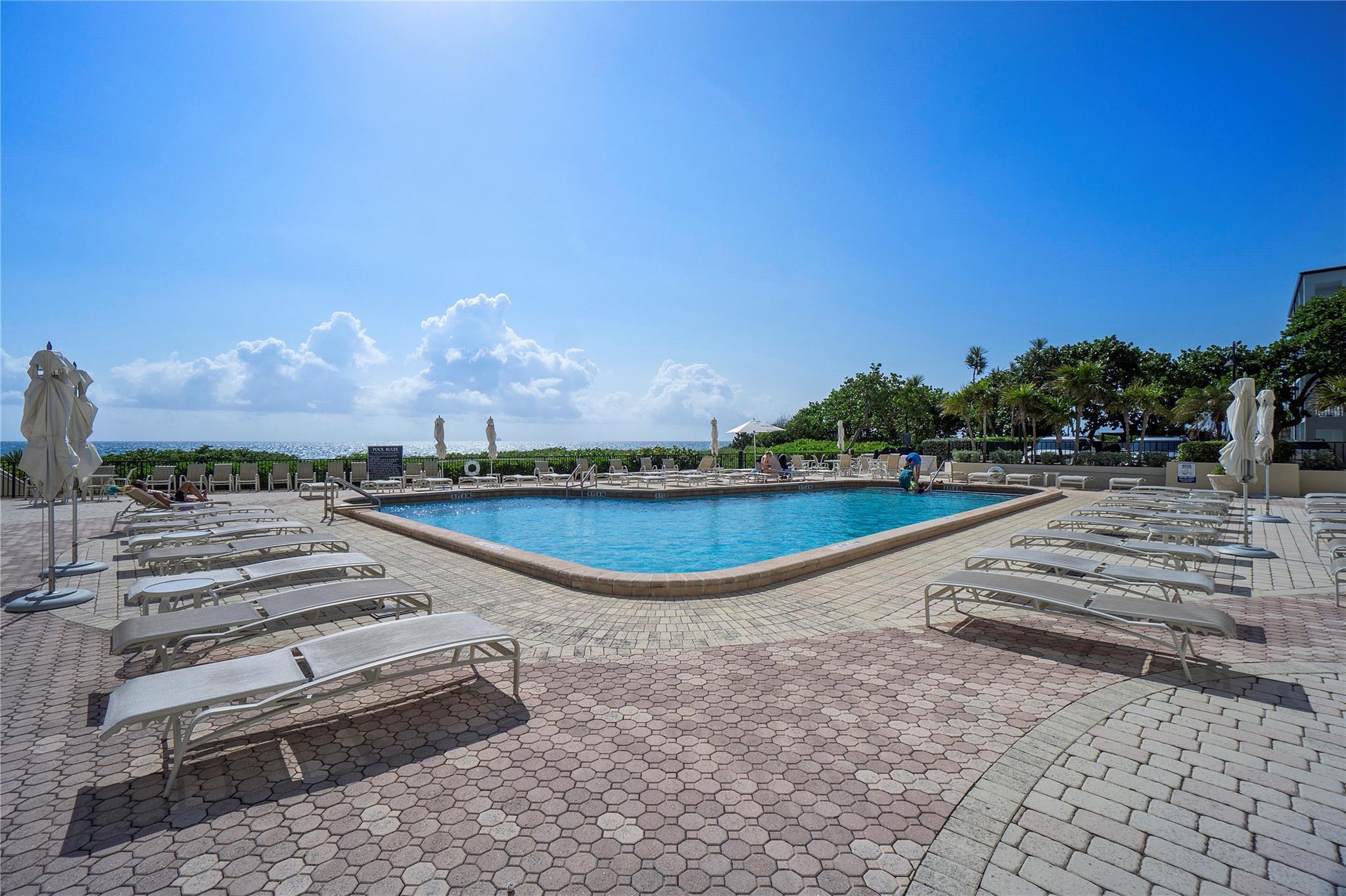 1900 S Ocean Boulevard 8l, Lauderdale-By-The-Sea, FL 33062, Lauderdale-By-The-Sea - Photo 2