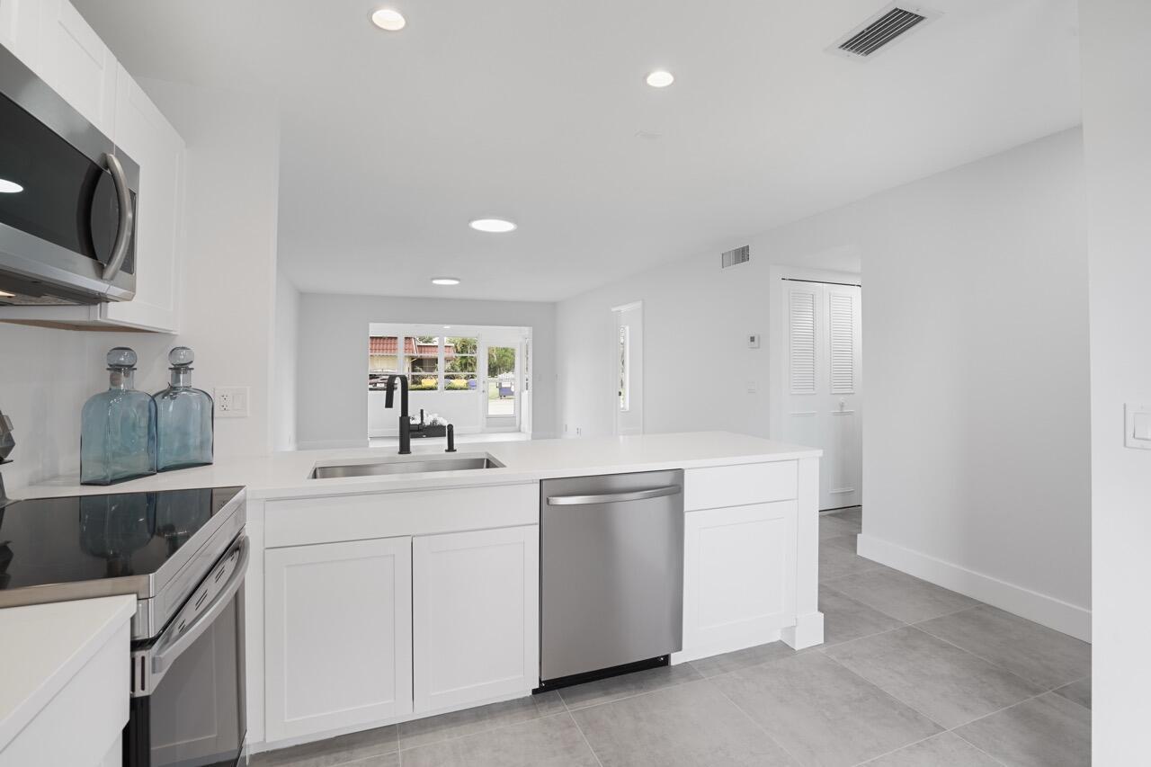 737 Nantucket Circle B, Lake Worth, FL 33467, Lake Worth
