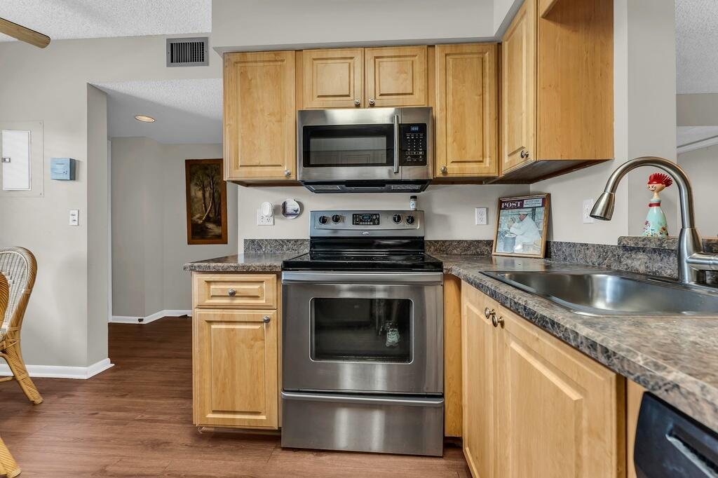 7341 Amberly Lane 307, Delray Beach, FL 33446, Delray Beach - Photo 4