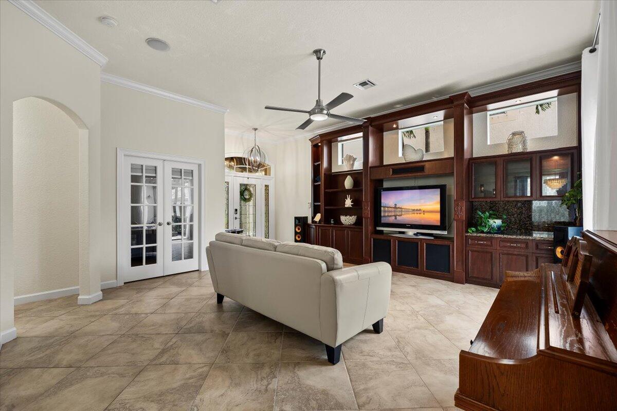 8203 Calterra Drive, Palm Beach Gardens, FL 33418, Palm Beach Gardens - Photo 4