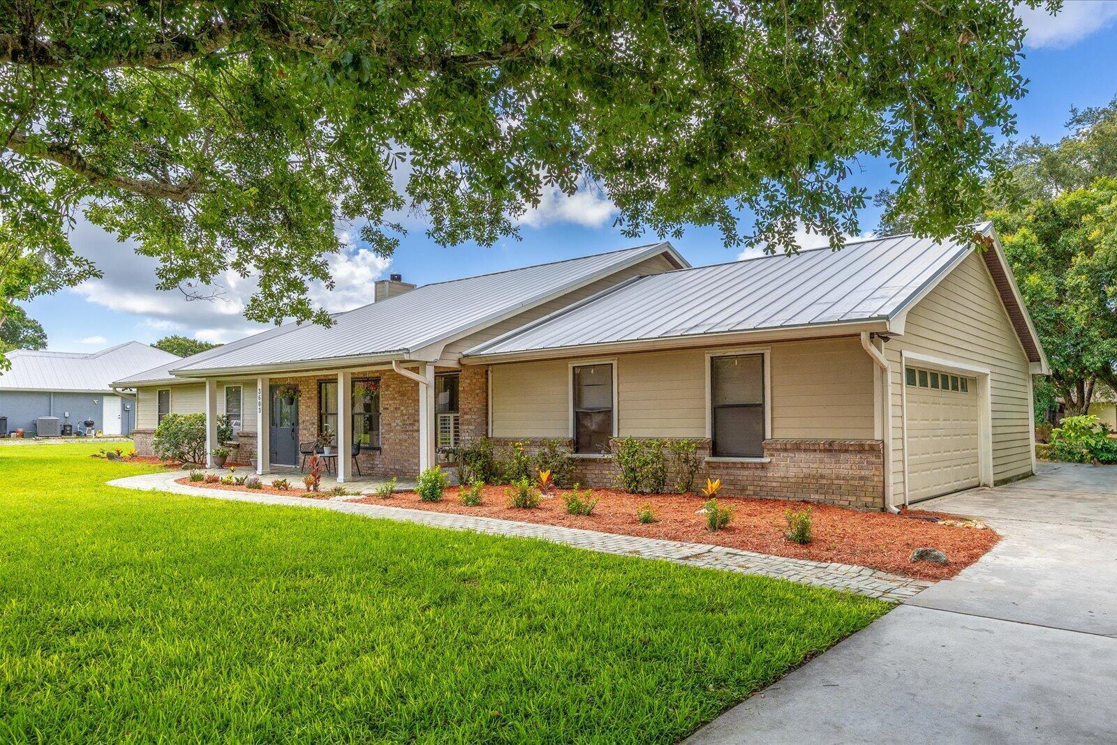 3603 River Birch Drive, Fort Pierce, FL 34981, Fort Pierce - Photo 2