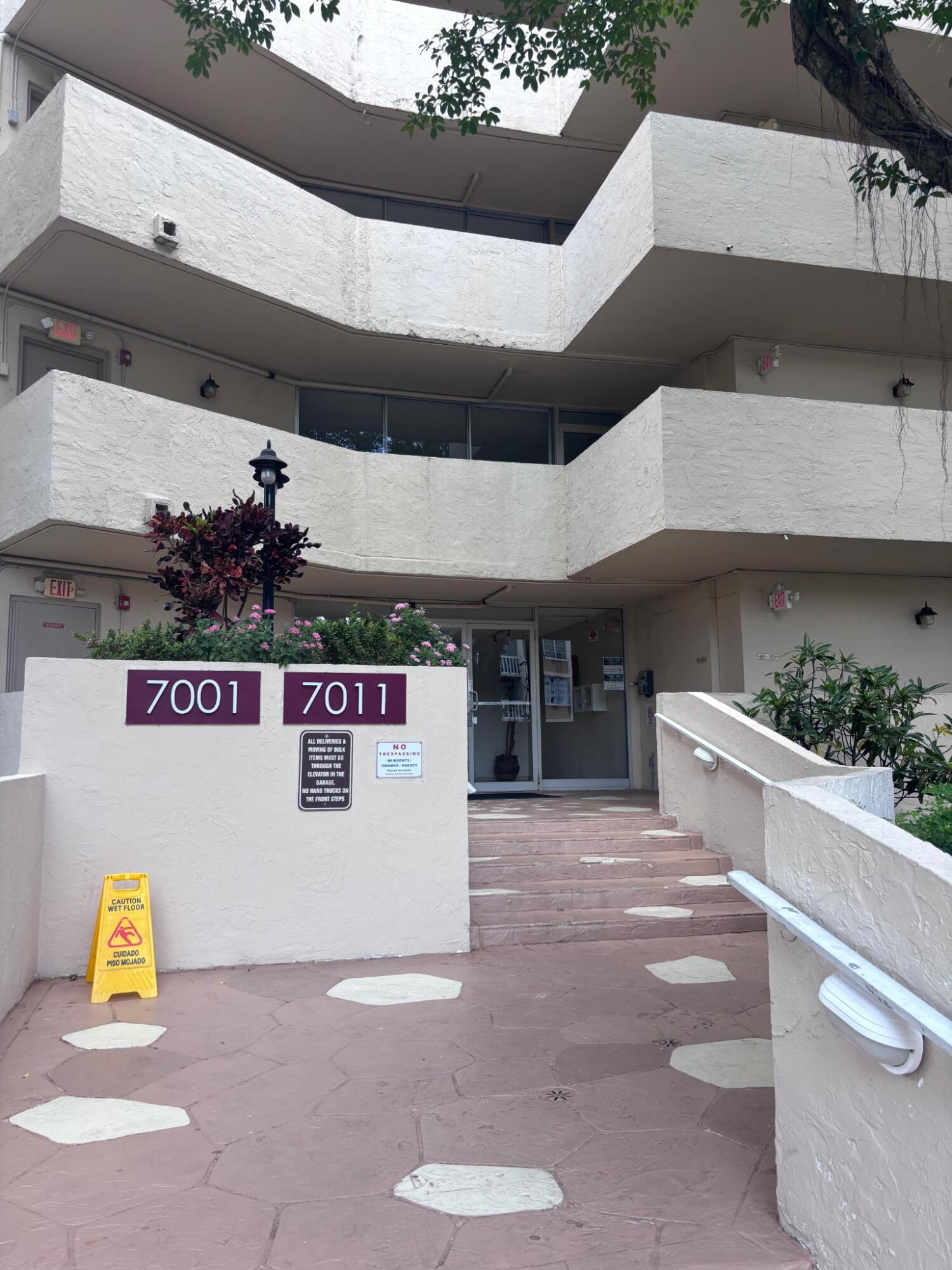 7001 Environ Boulevard 403, Lauderhill, FL 33319, Lauderhill