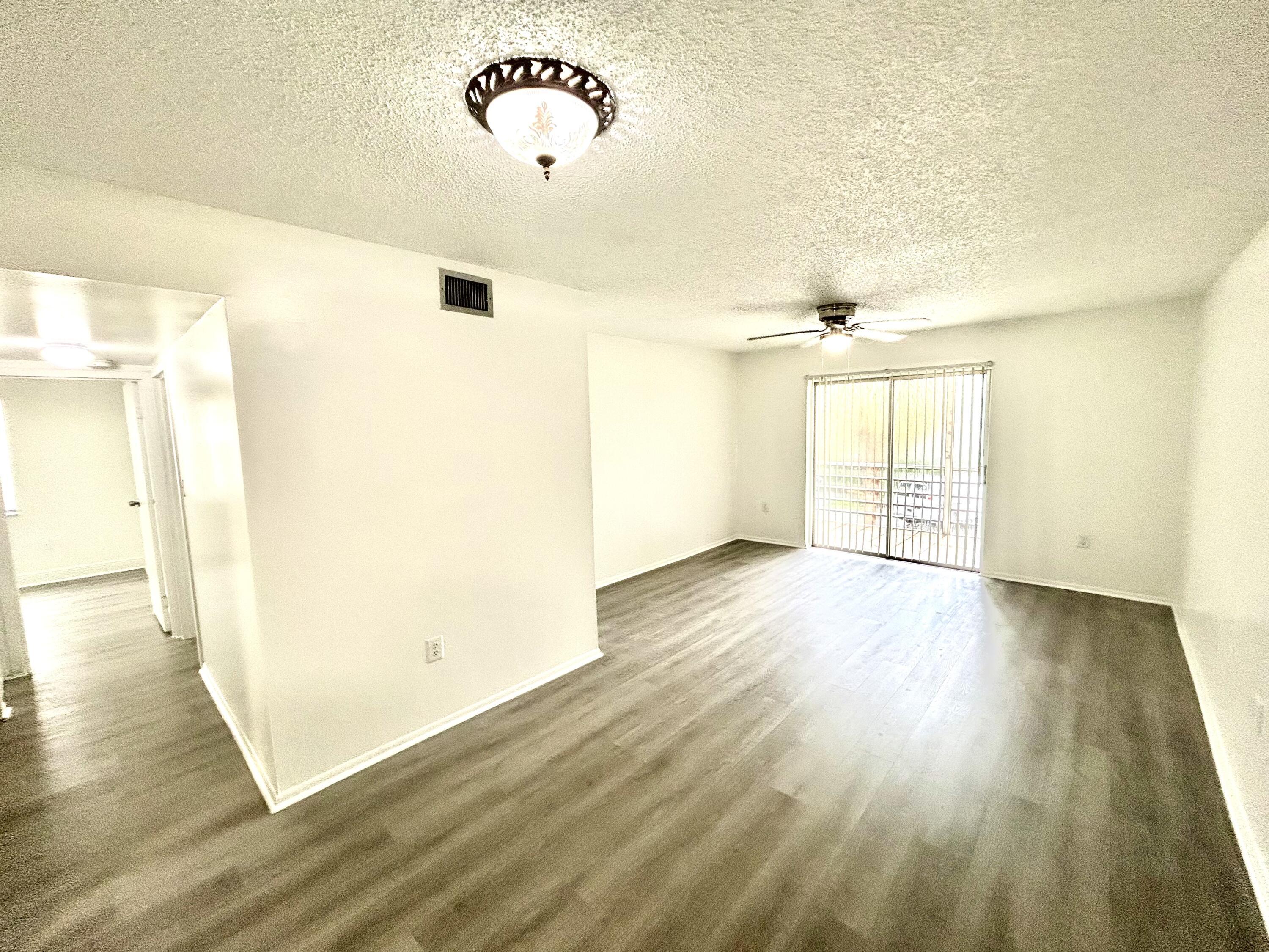 4314 NW 9th Avenue 4-2b, Deerfield Beach, FL 33064, Deerfield Beach - Photo 4