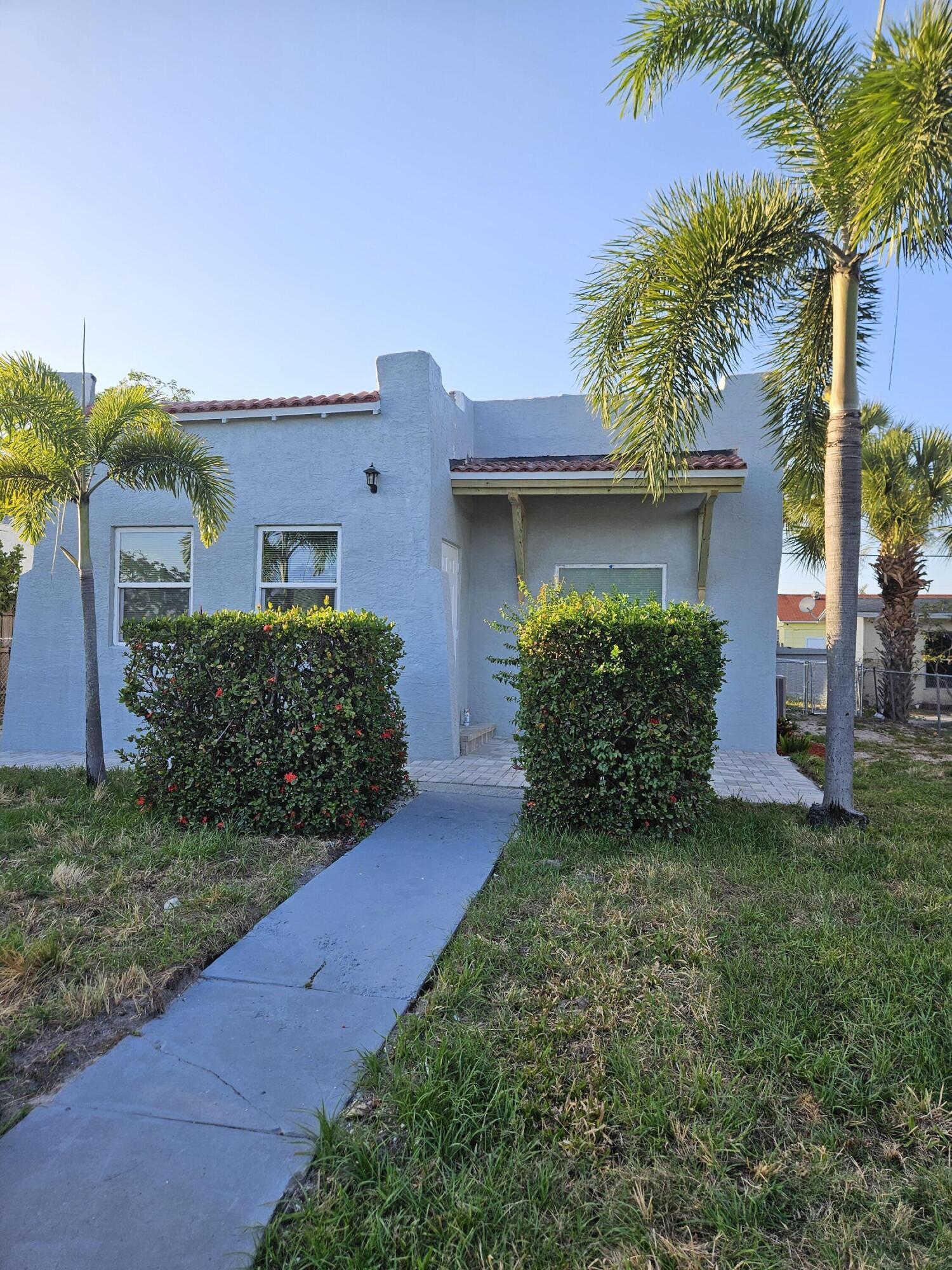 717 Selkirk Street, West Palm Beach, FL 33405, West Palm Beach - Photo 3