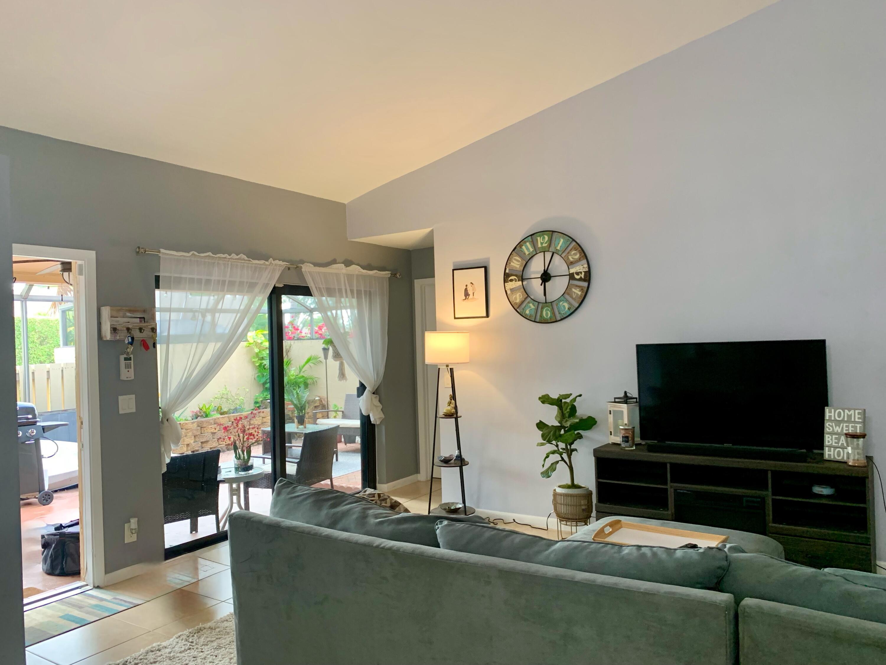 5734 Northpointe Lane, Boynton Beach, FL 33437, Boynton Beach - Photo 3