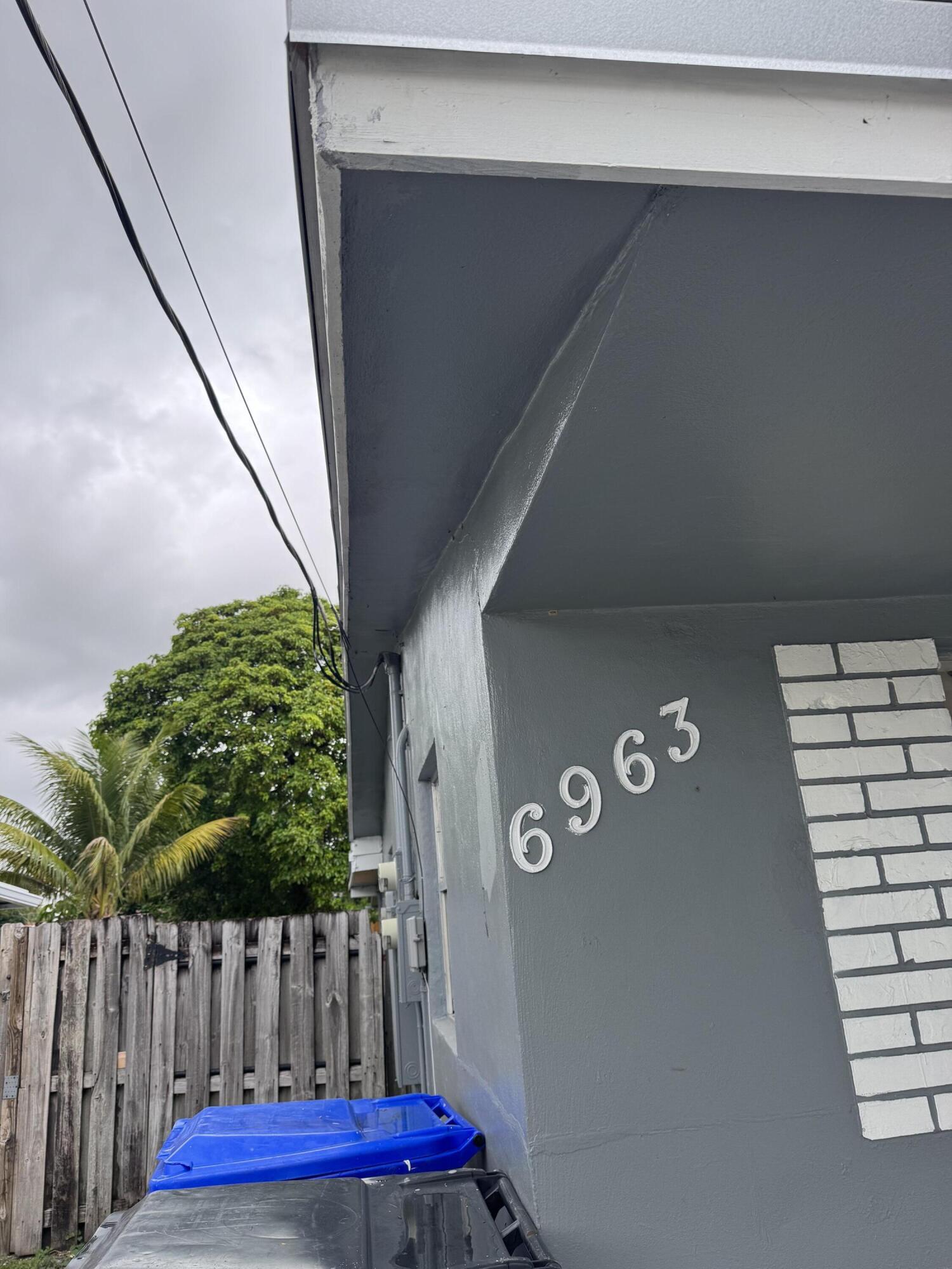 6963 SW 19th Street N, North Lauderdale, FL 33068, North Lauderdale