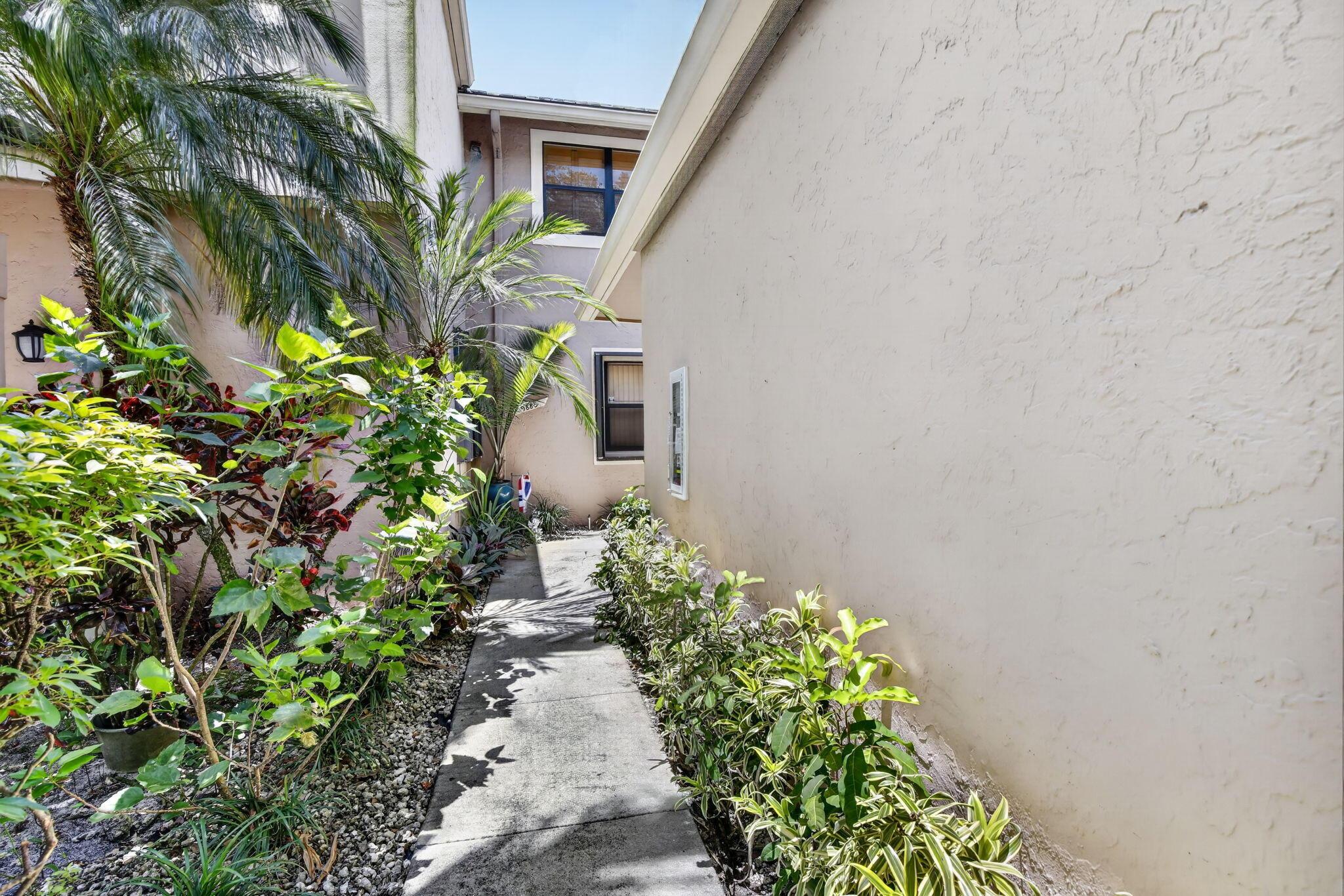 9883 NW 1st Court, Plantation, FL 33324, Plantation - Photo 4