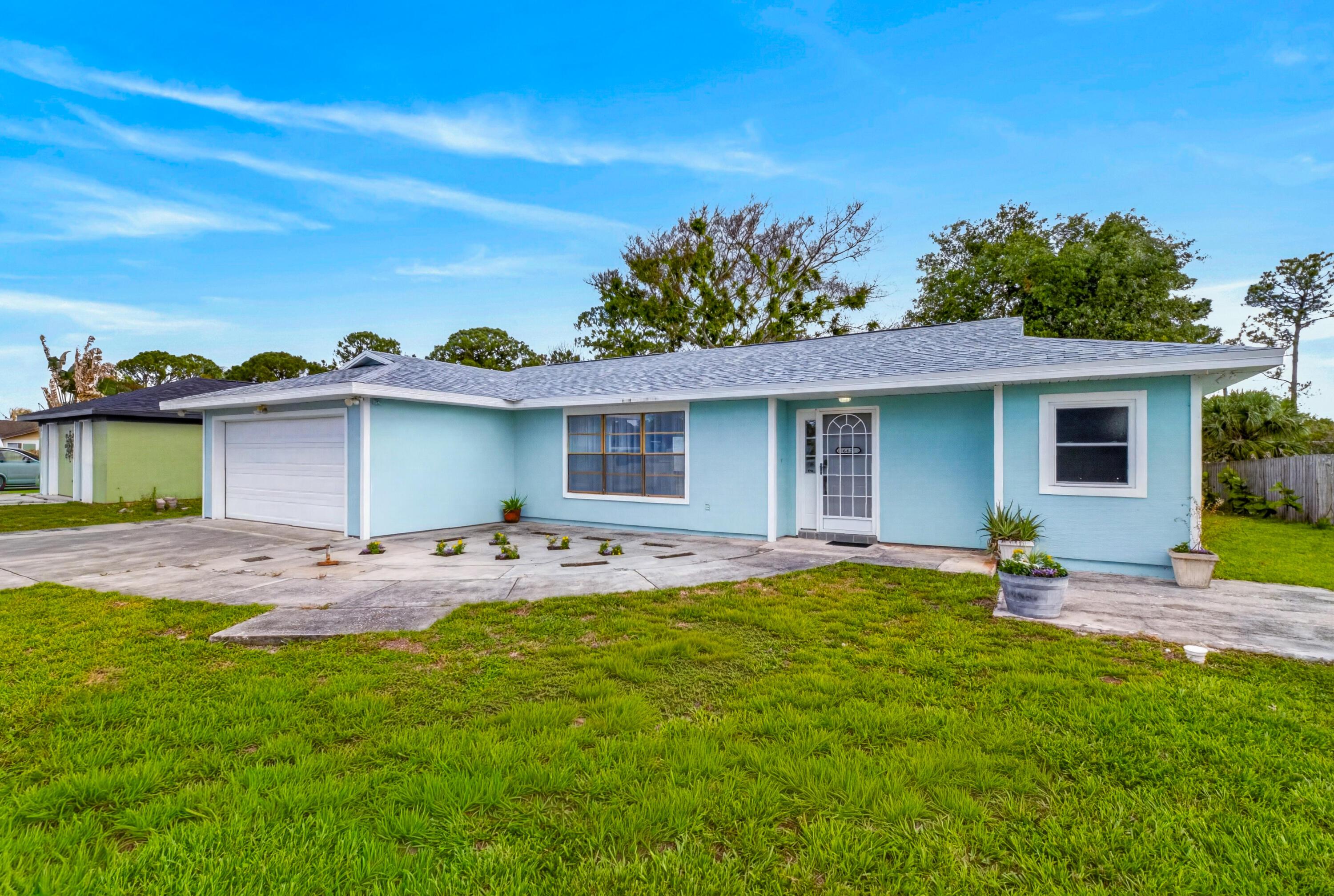 662 SE Essex Drive, Port St. Lucie, FL 34984, Port St. Lucie