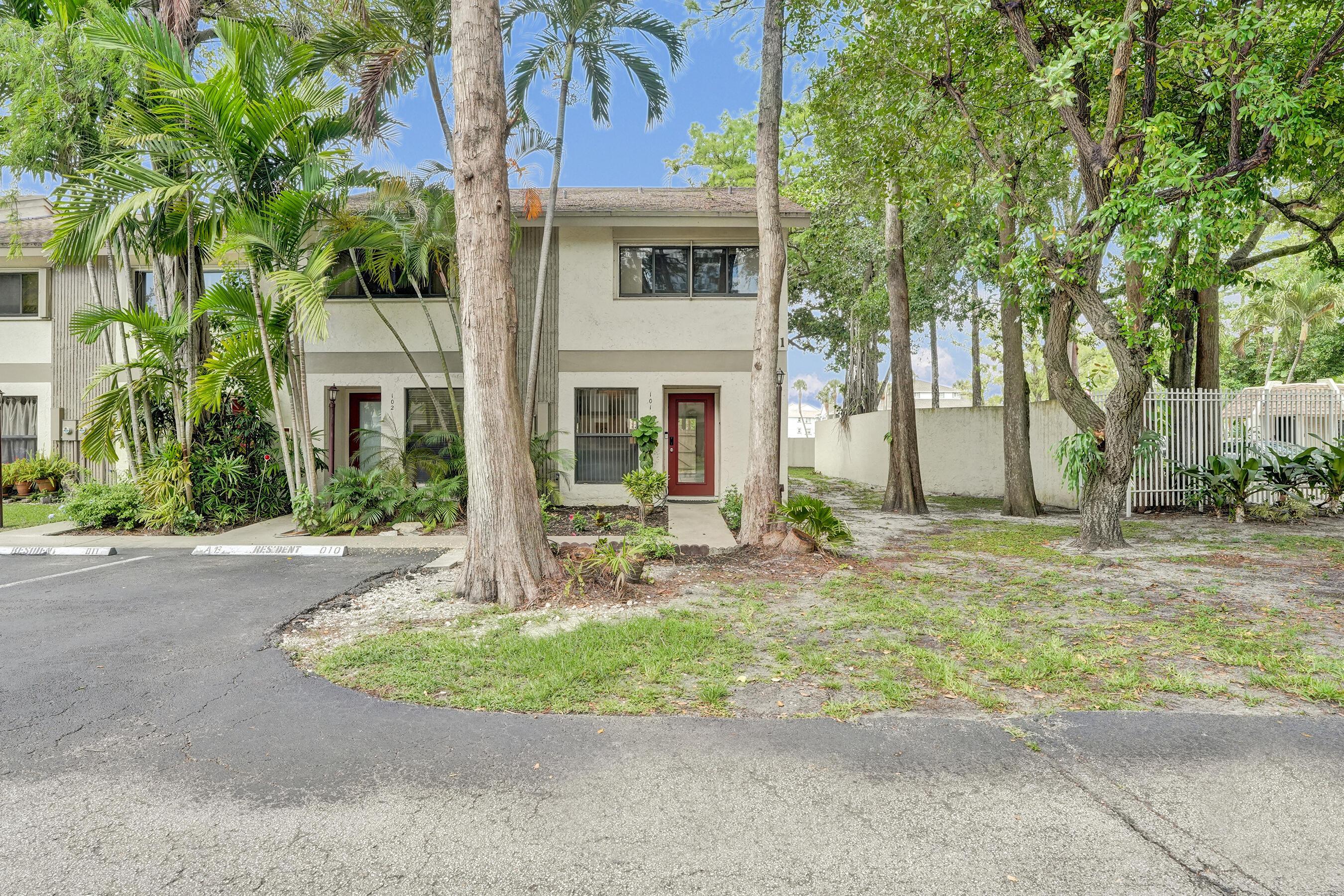 3080 S Oakland Forest Drive 101, Oakland Park, FL 33309, Oakland Park