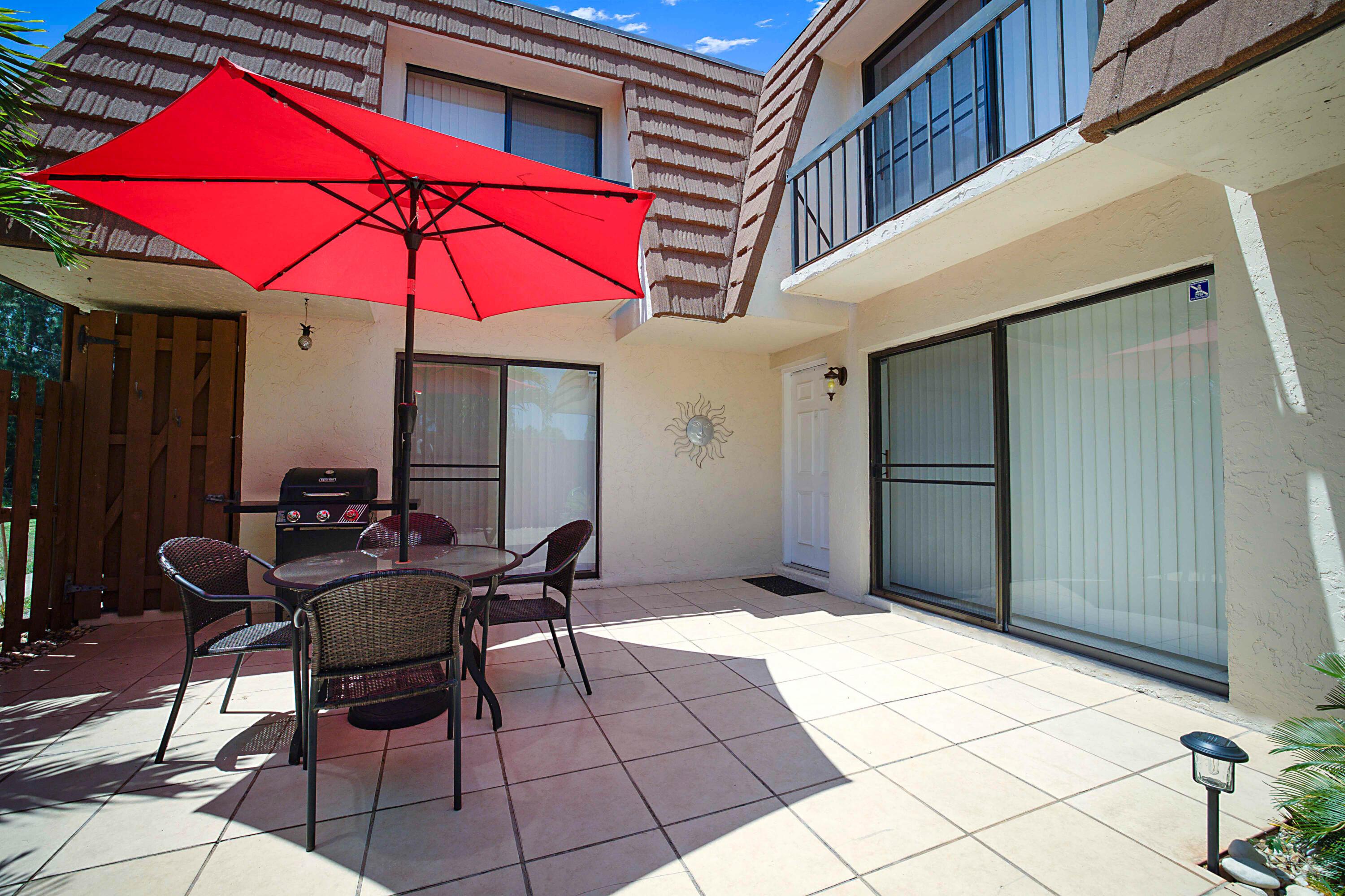 825 Center Street 11c, Jupiter, FL 33458, Jupiter - Photo 3