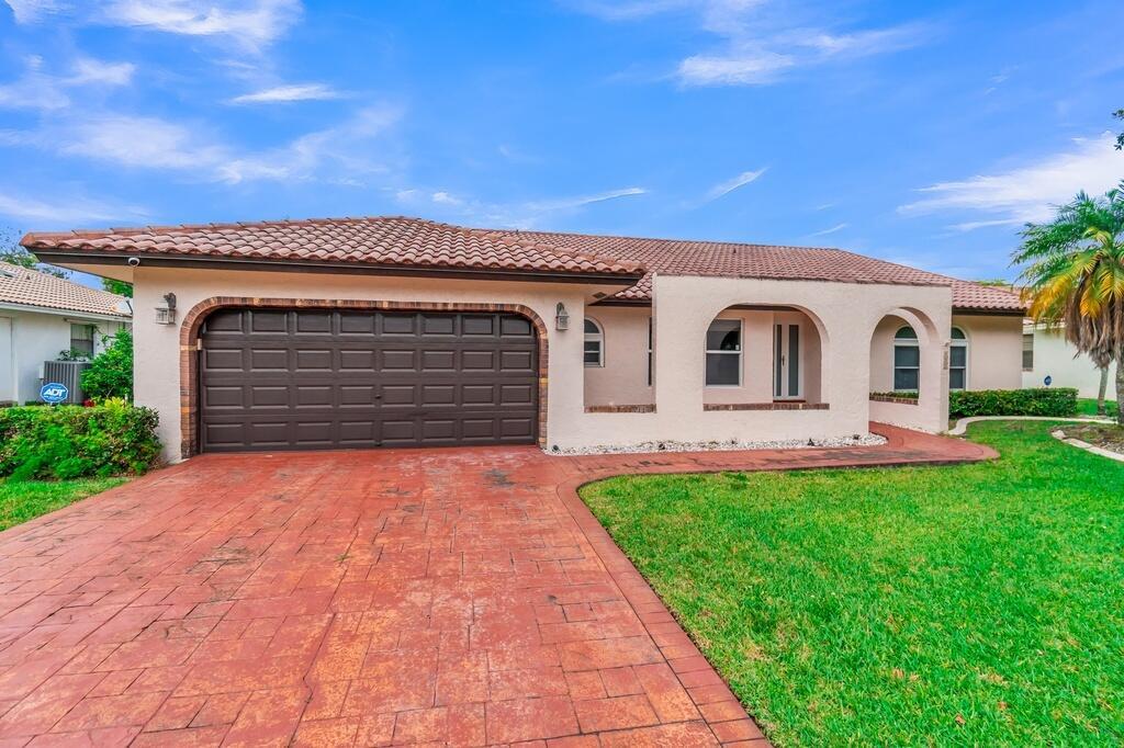 895 NW 110th Lane, Coral Springs, FL 33071, Coral Springs