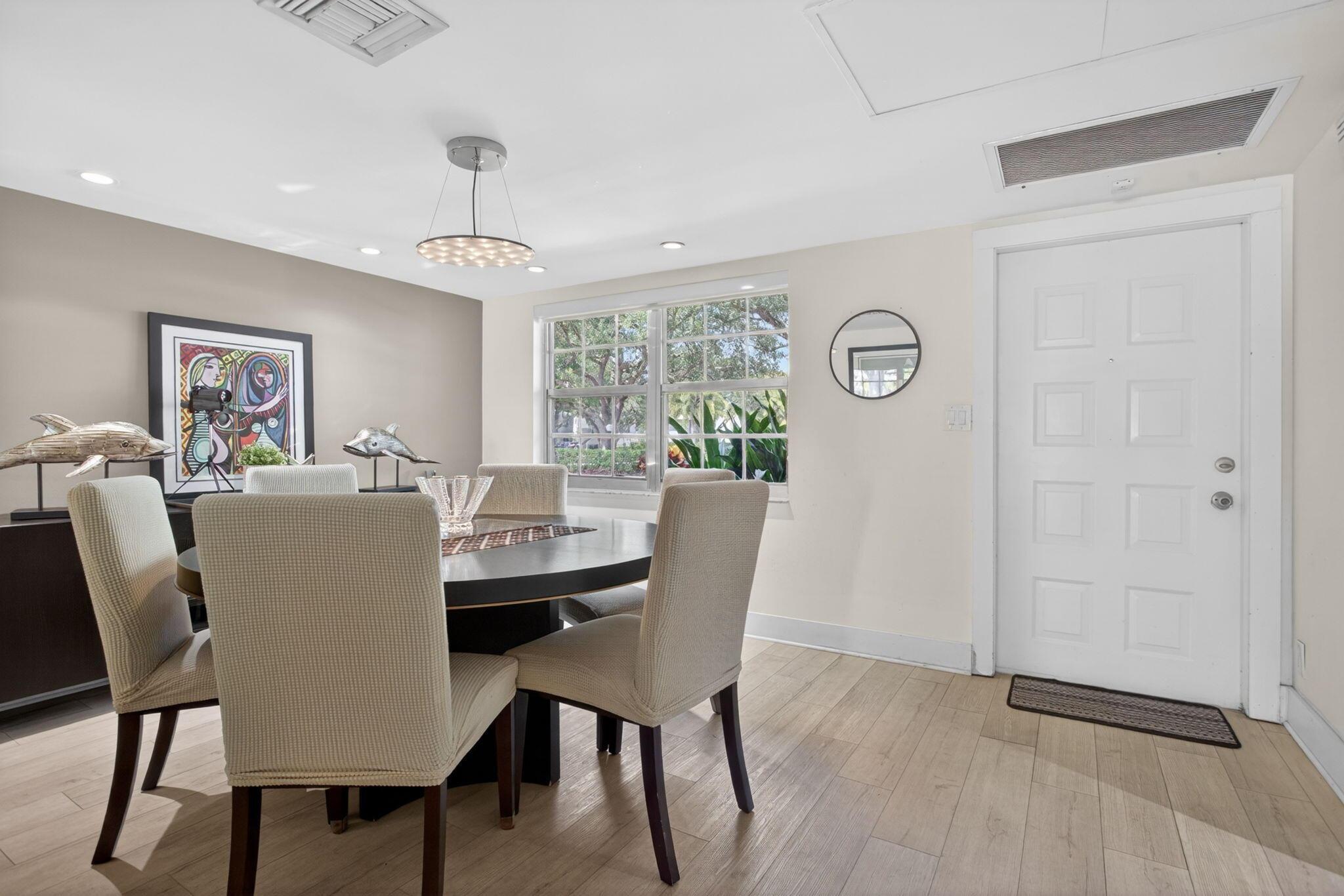 901 W Cypress Lane 103, Pompano Beach, FL 33069, Pompano Beach - Photo 3