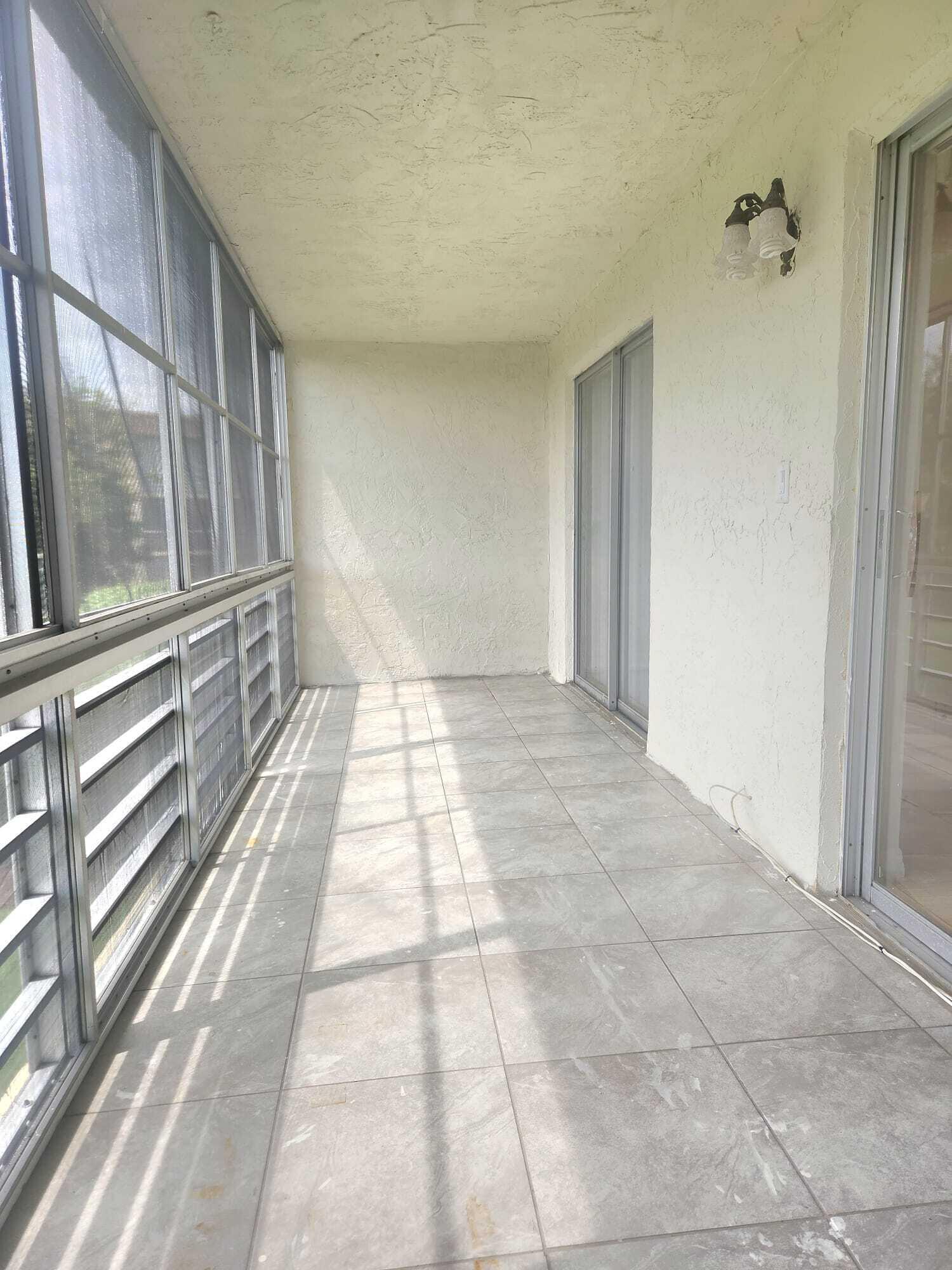 100 Village Green Circle E B212, Palm Springs, FL 33461, Palm Springs - Photo 5