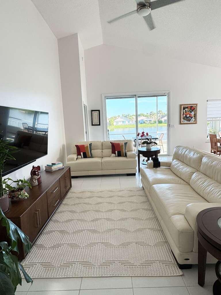 109 Derby Lane, Royal Palm Beach, FL 33411, Royal Palm Beach - Photo 3