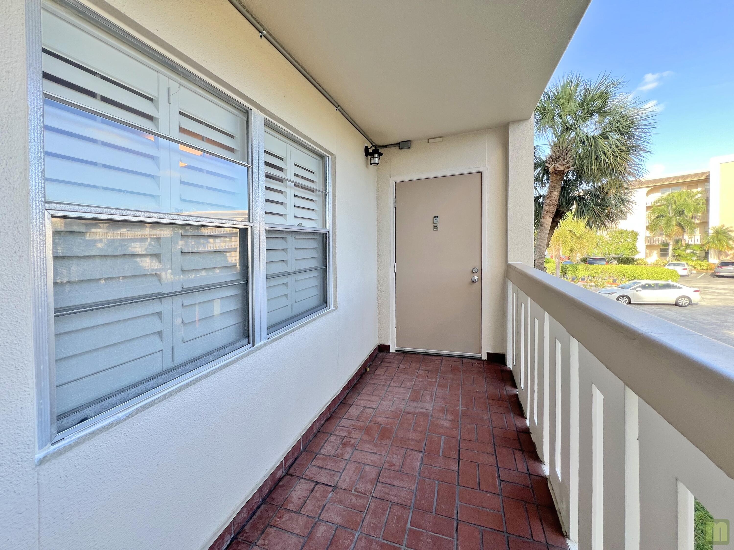 1901 Bermuda Circle M2, Coconut Creek, FL 33066, Coconut Creek - Photo 5