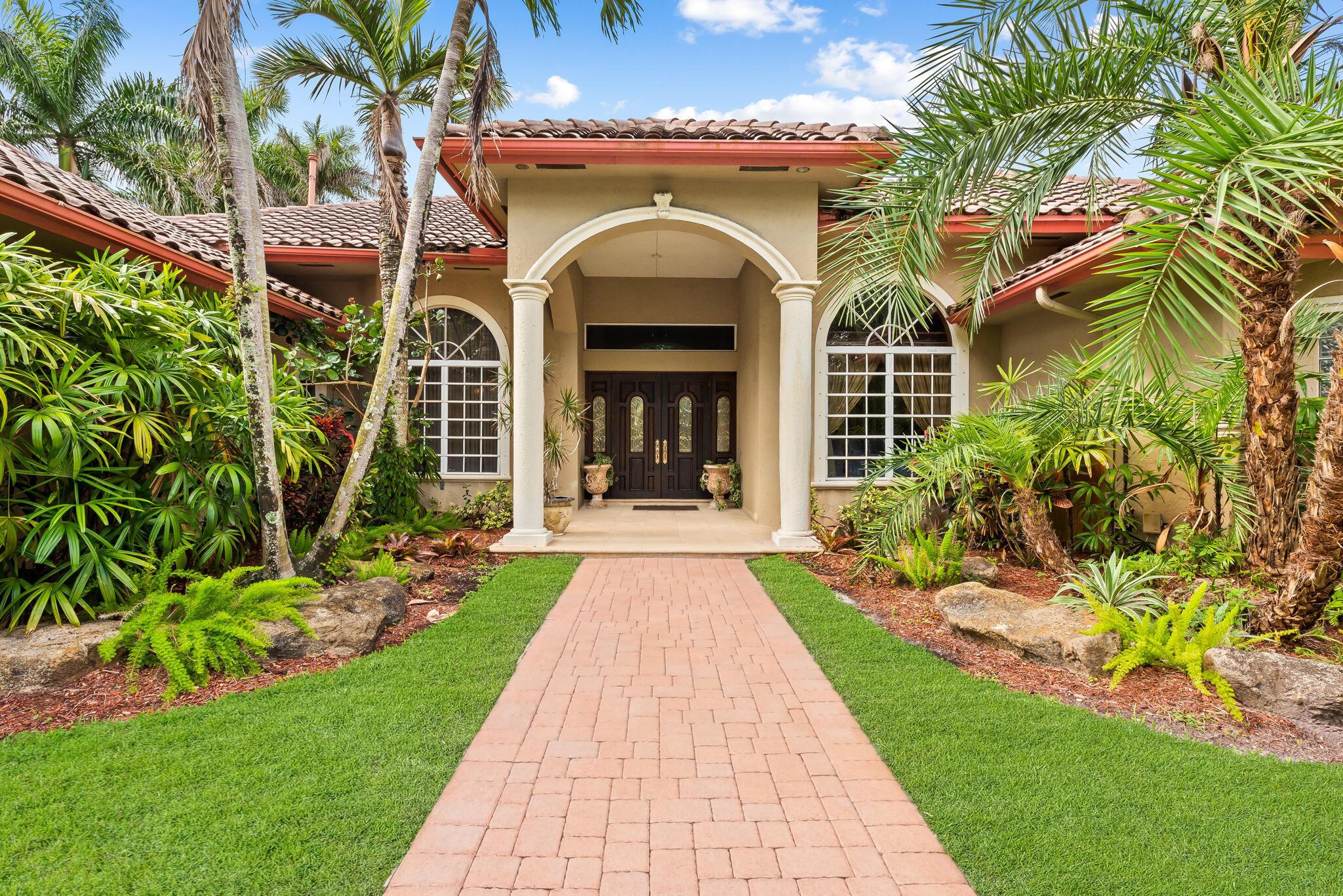 11980 Piccadilly Place, Davie, FL 33325, Davie - Photo 2