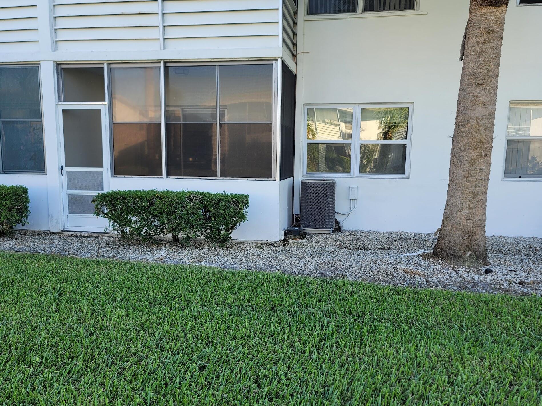 155 Coventry, West Palm Beach, FL 33417, West Palm Beach - Photo 4