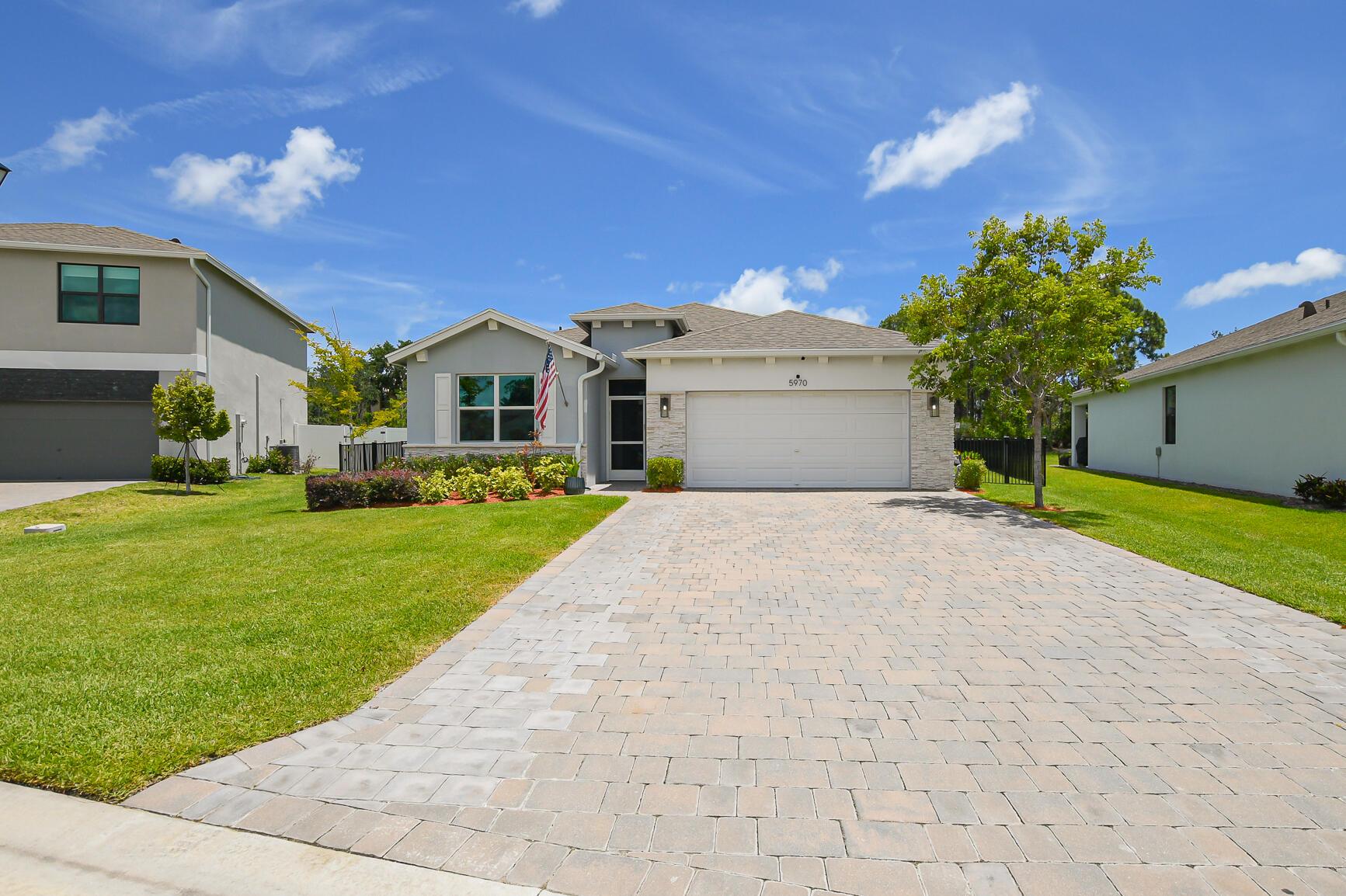 5970 SE Skyblue Circle, Stuart, FL 34997, Stuart - Photo 2